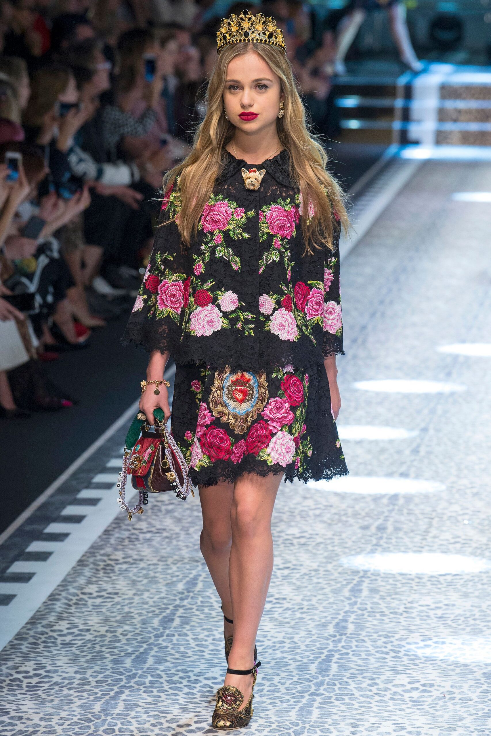 black lace short-sleeve collared fitted embroidered flared dress