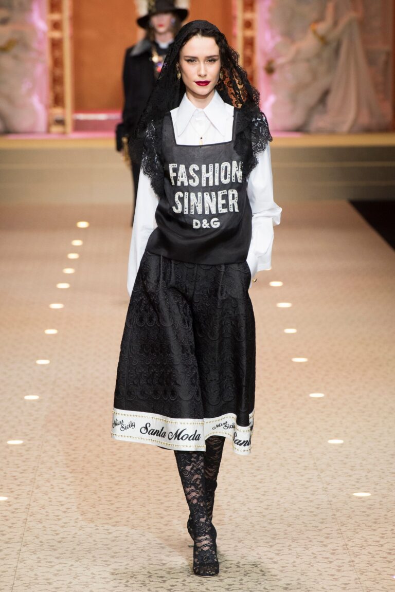 Dolce & Gabbana Fall 2018 Ready-to-Wear