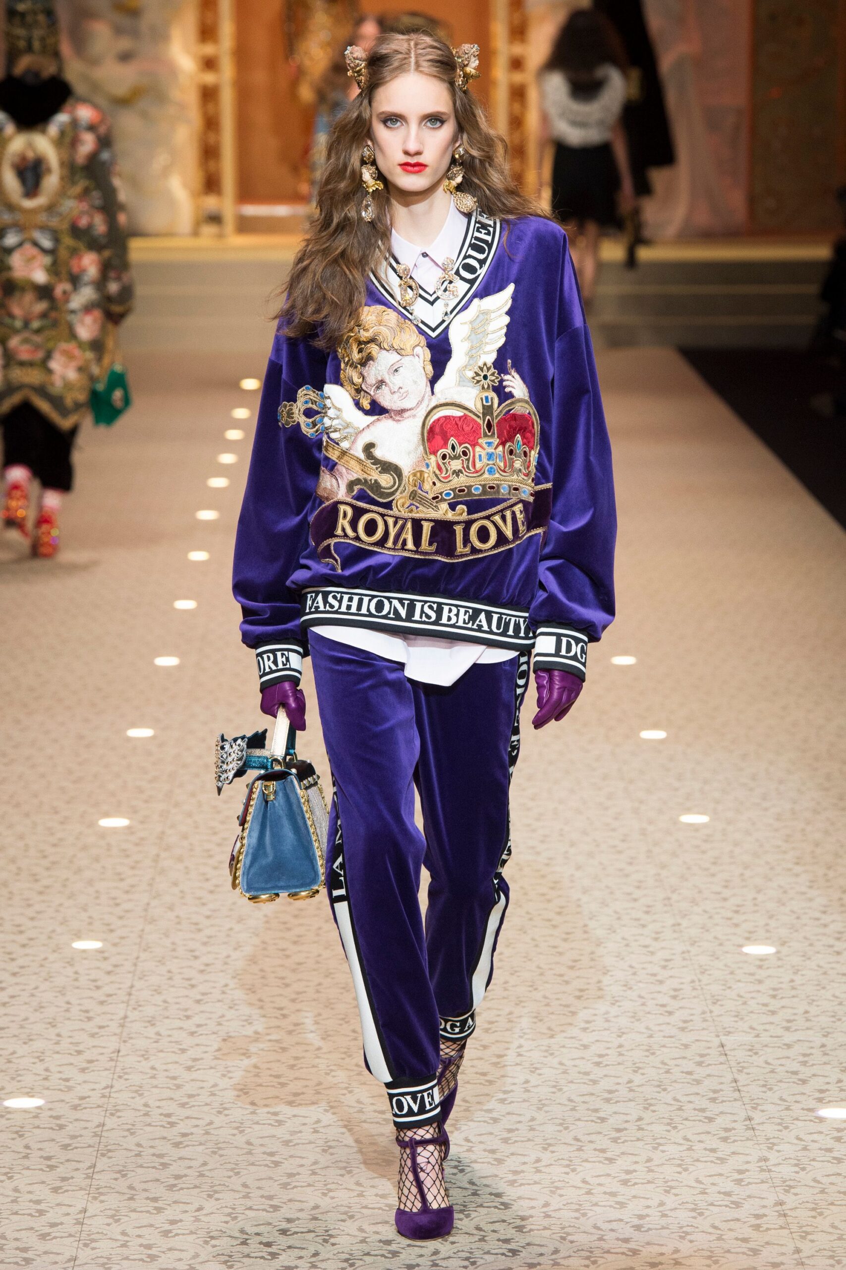 Dolce & Gabbana Fall 2018 Ready-to-Wear Look 6