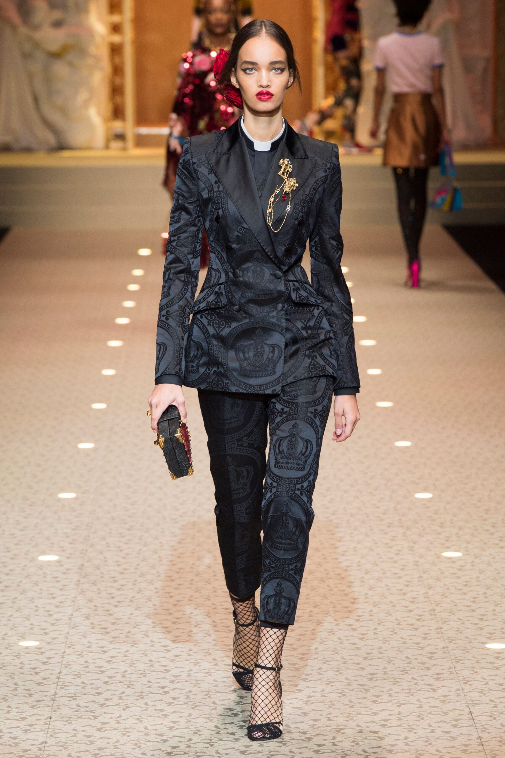 Dolce & Gabbana Fall 2018 Ready-to-Wear Look 102