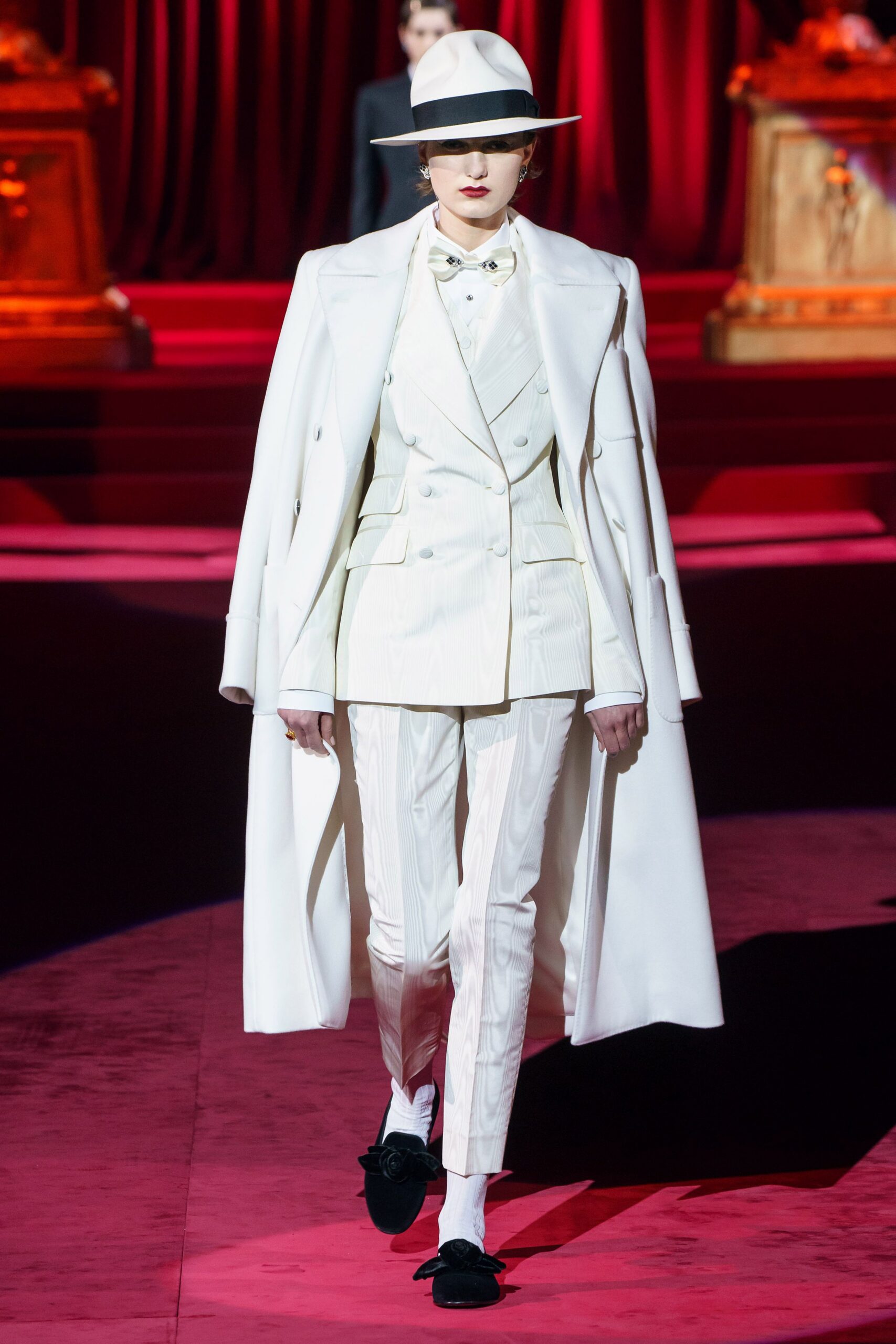 white silk long-sleeve collared tailored pleated suit