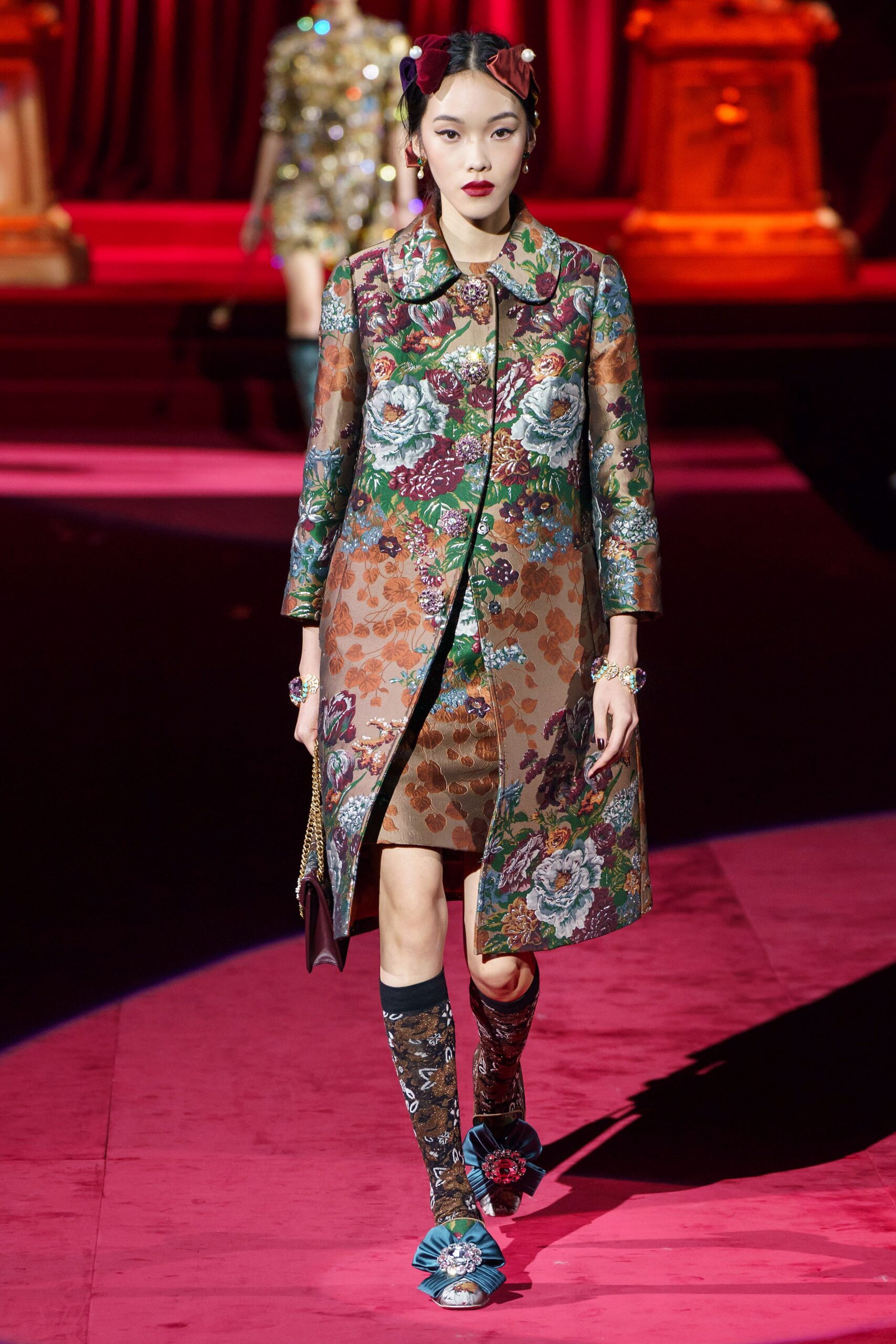 brown silk long-sleeve collared fitted embroidered coat