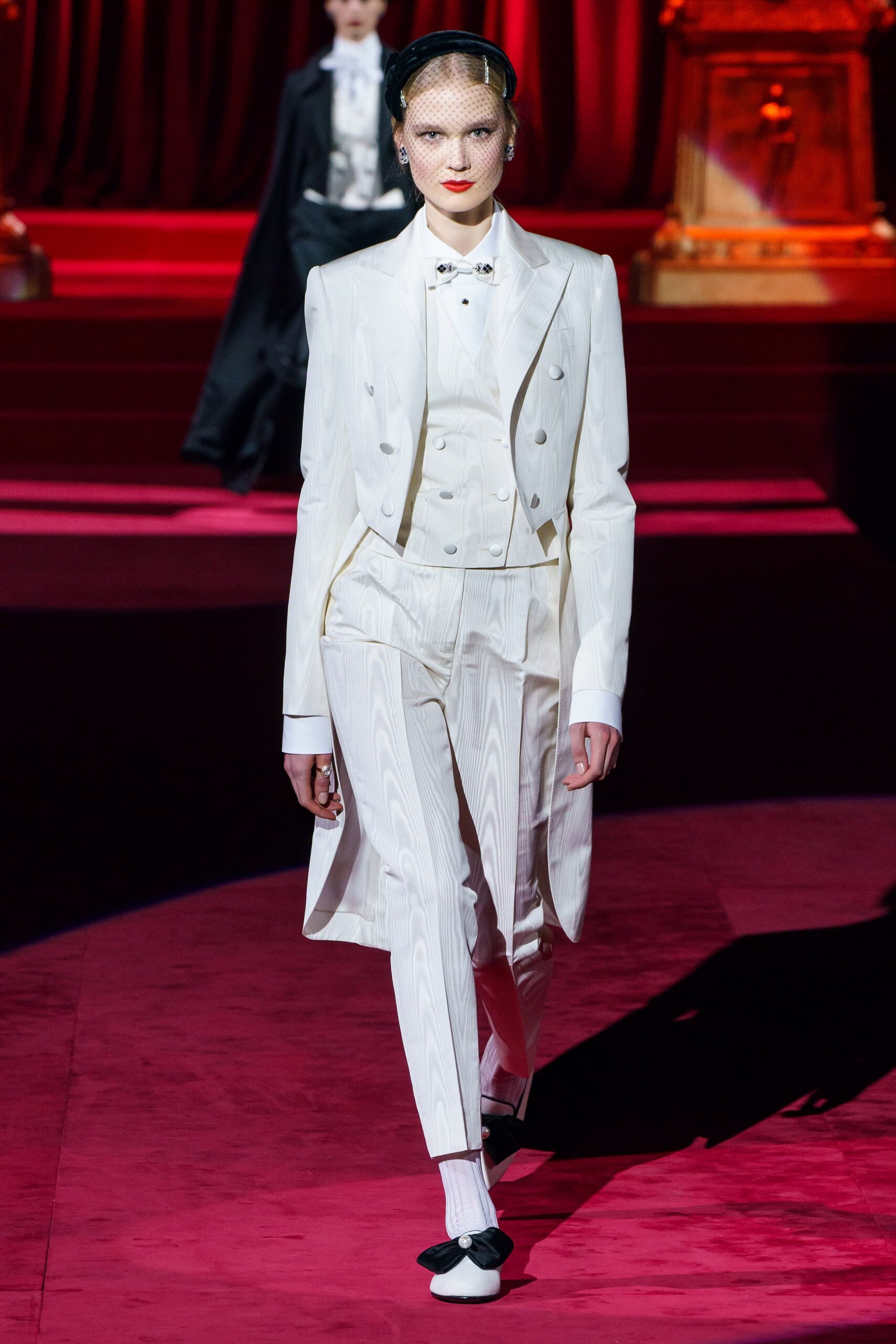 white silk long-sleeve collared tailored pleated suit