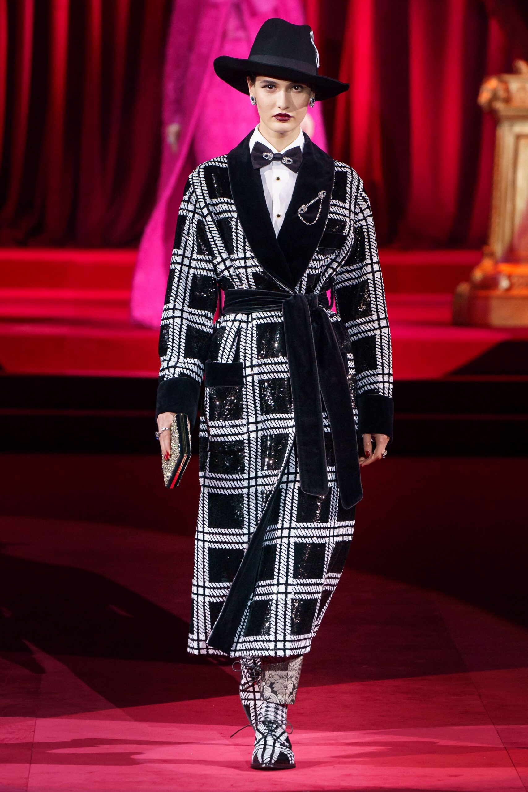 Dolce & Gabbana Fall 2019 Ready-to-Wear Look 61