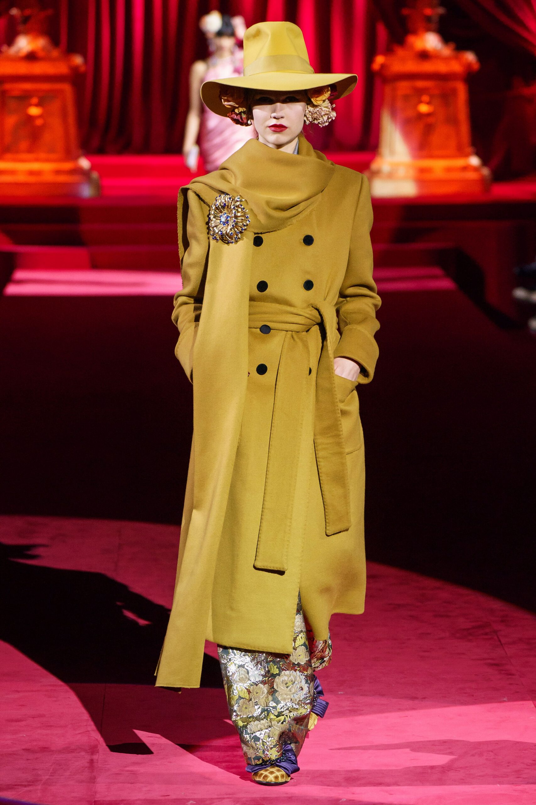Dolce & Gabbana Fall 2019 Ready-to-Wear Look 64