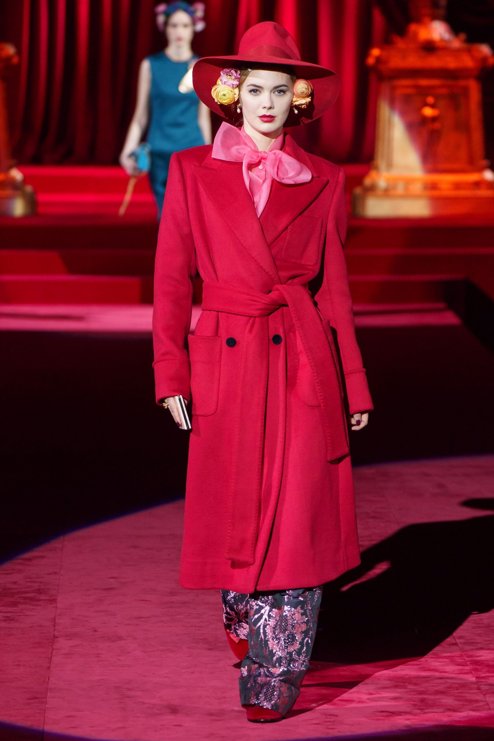 red wool long-sleeve collared fitted belted coat