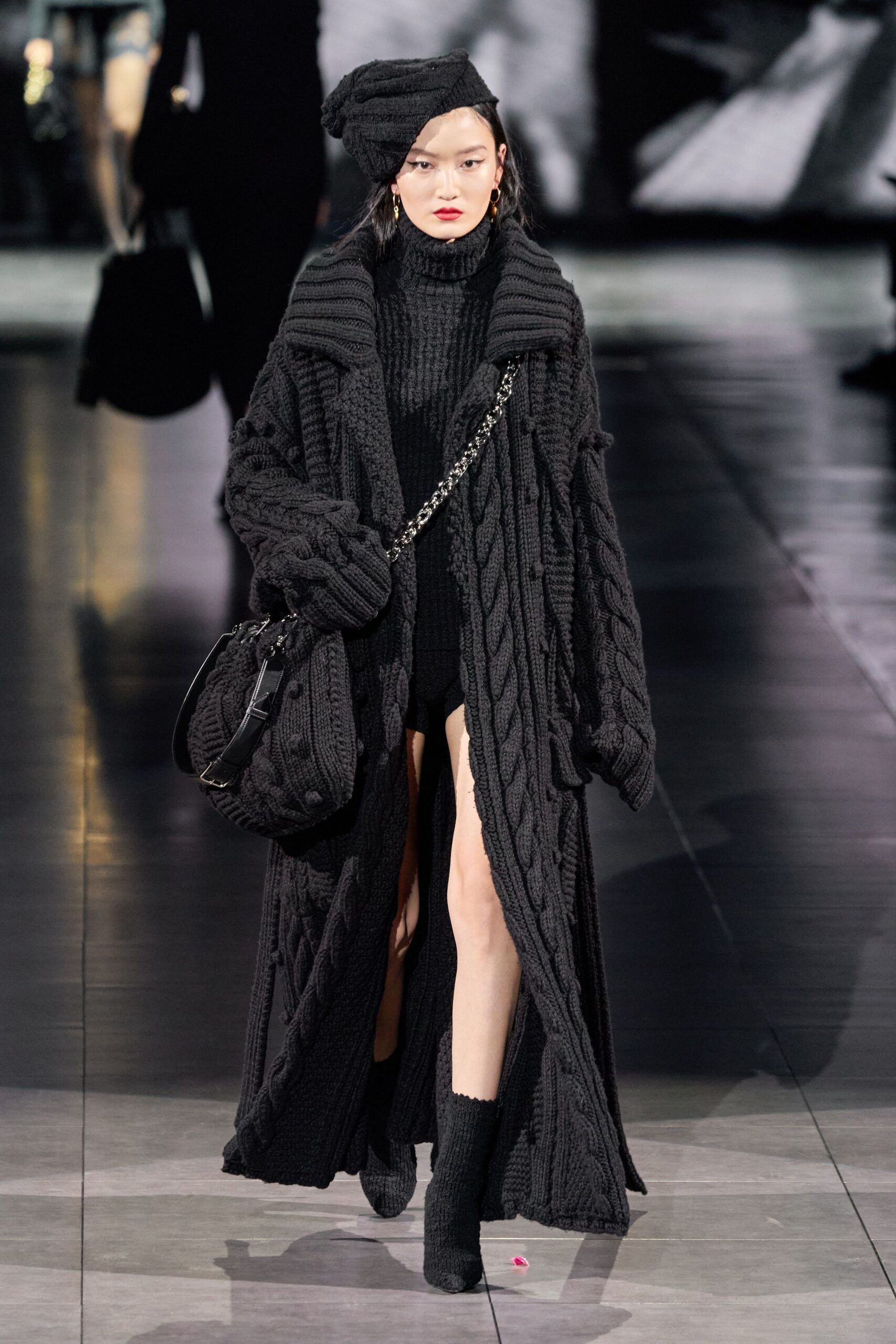 black wool long-sleeve collared relaxed belted maxi coat