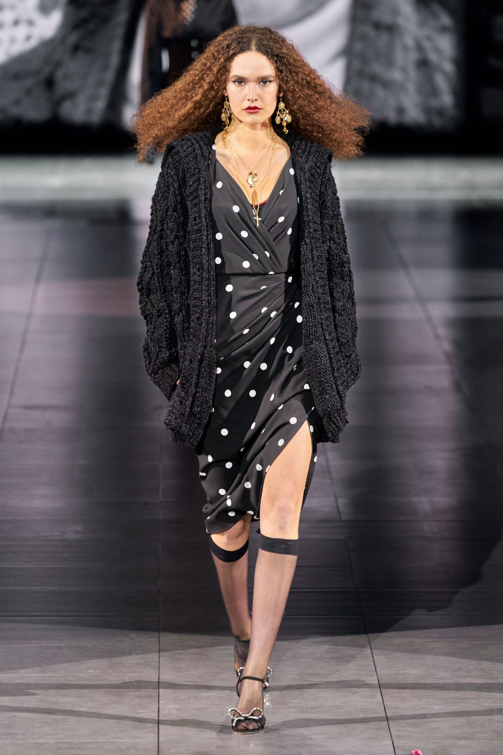 black knit long-sleeve oversized cardigan