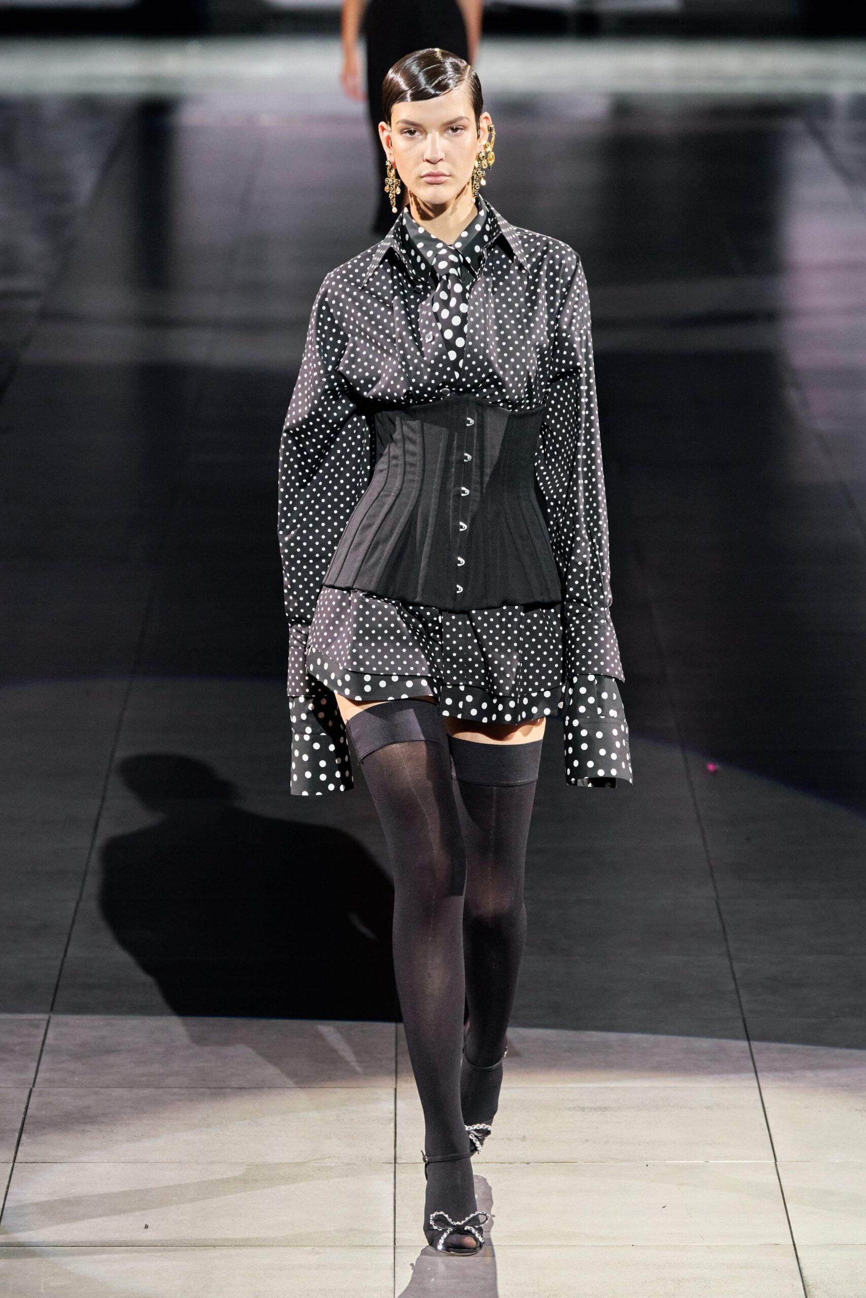 black cotton long-sleeve collared relaxed polka-dot shirt