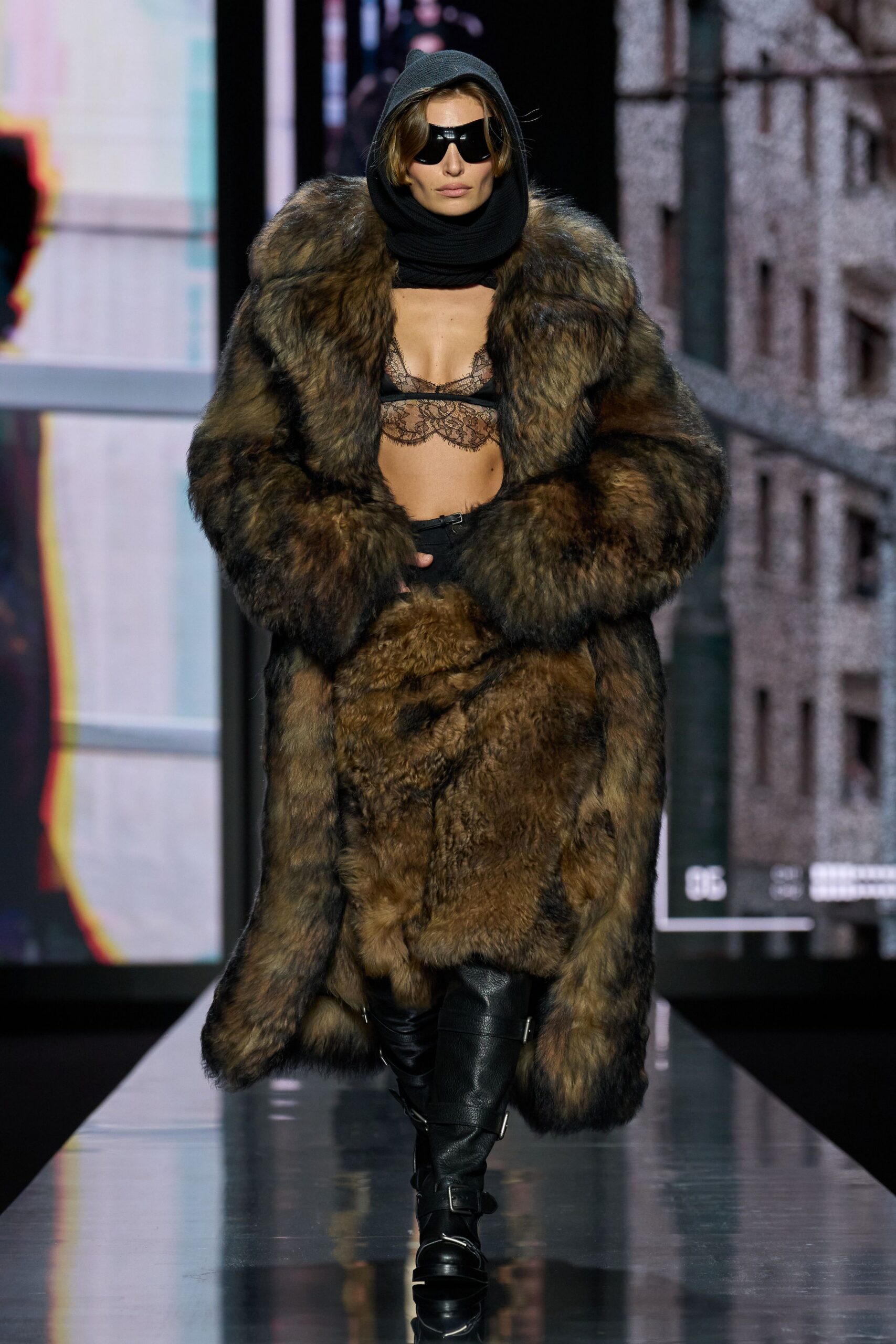 Dolce & Gabbana Fall 2025 Ready-to-Wear Look 10