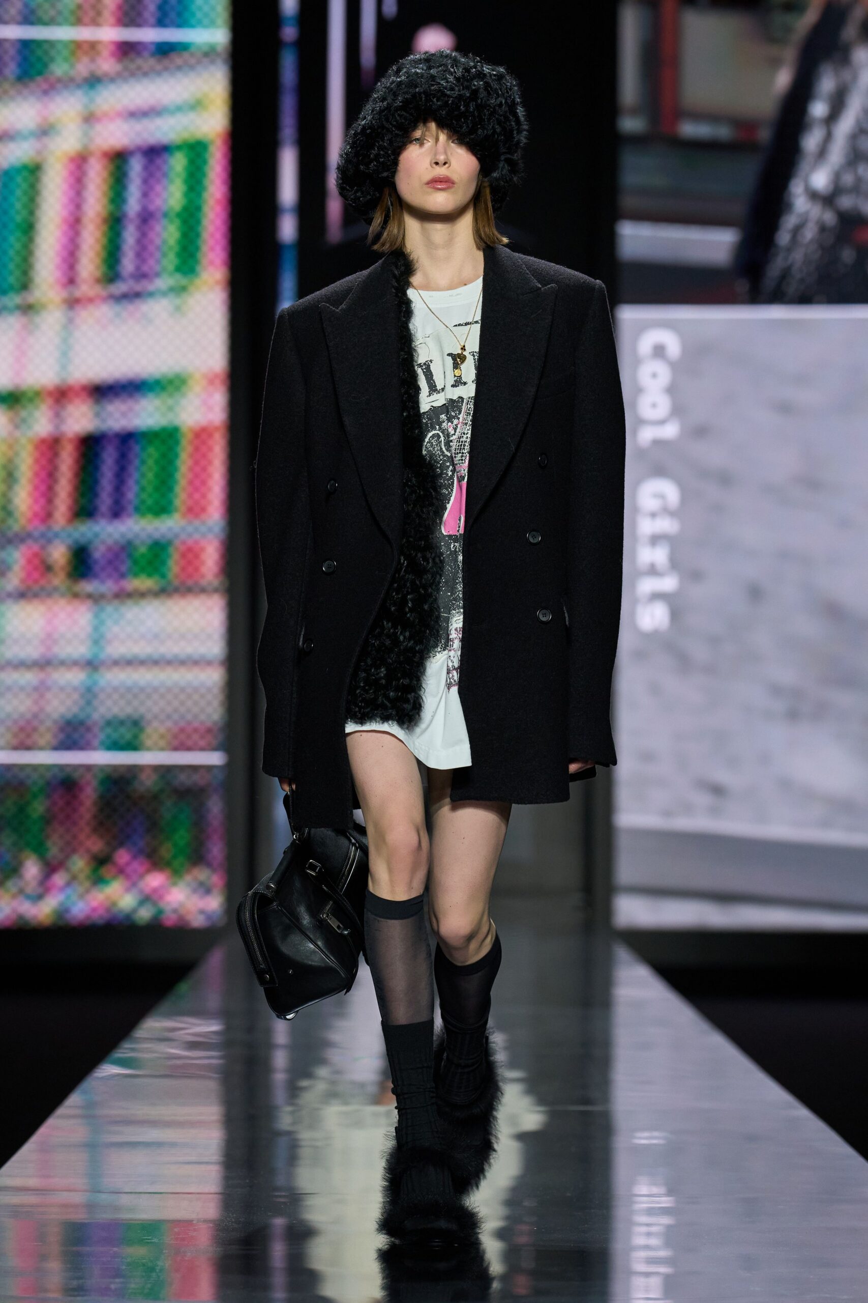 black wool long-sleeve collared oversized buttoned coat