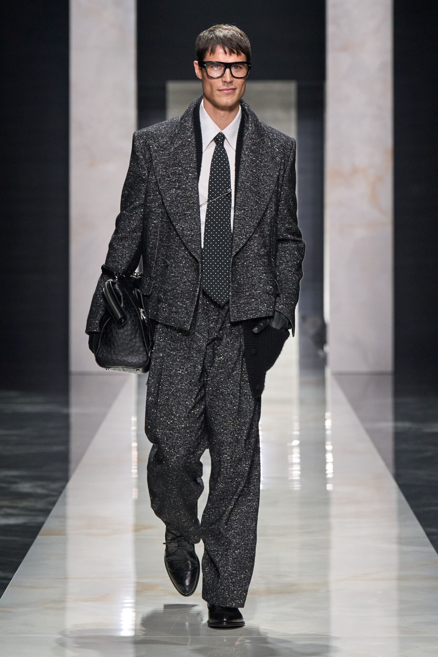 Dolce & Gabbana Fall 2026 Menswear Look 16