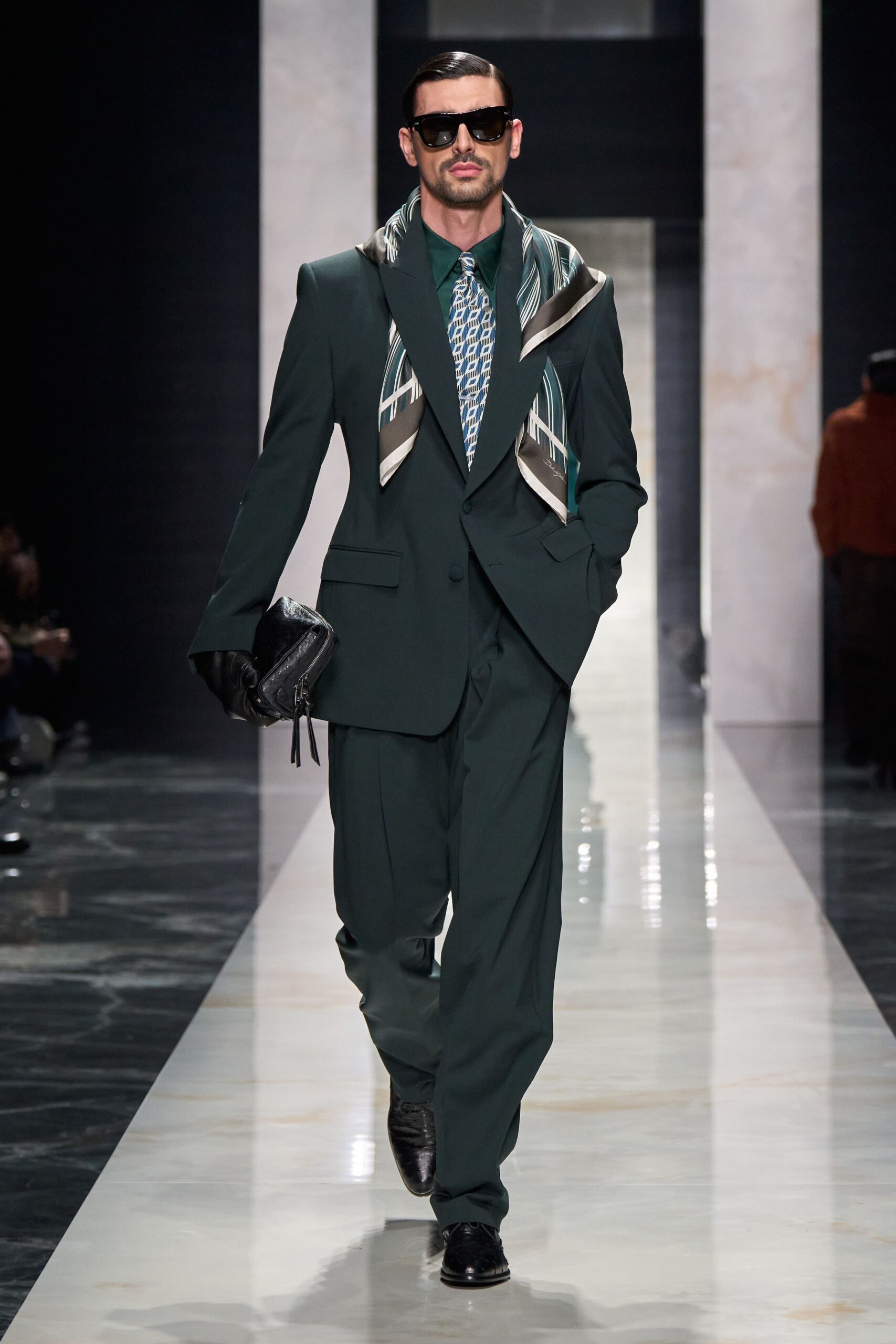 green wool long-sleeve collared tailored buttoned suit
