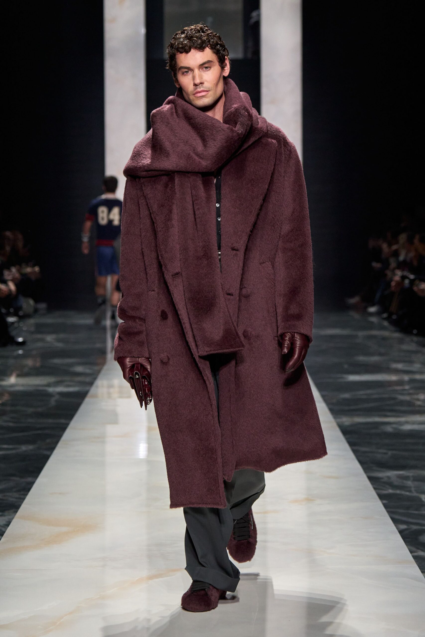 maroon wool long-sleeve collared relaxed buttoned coat