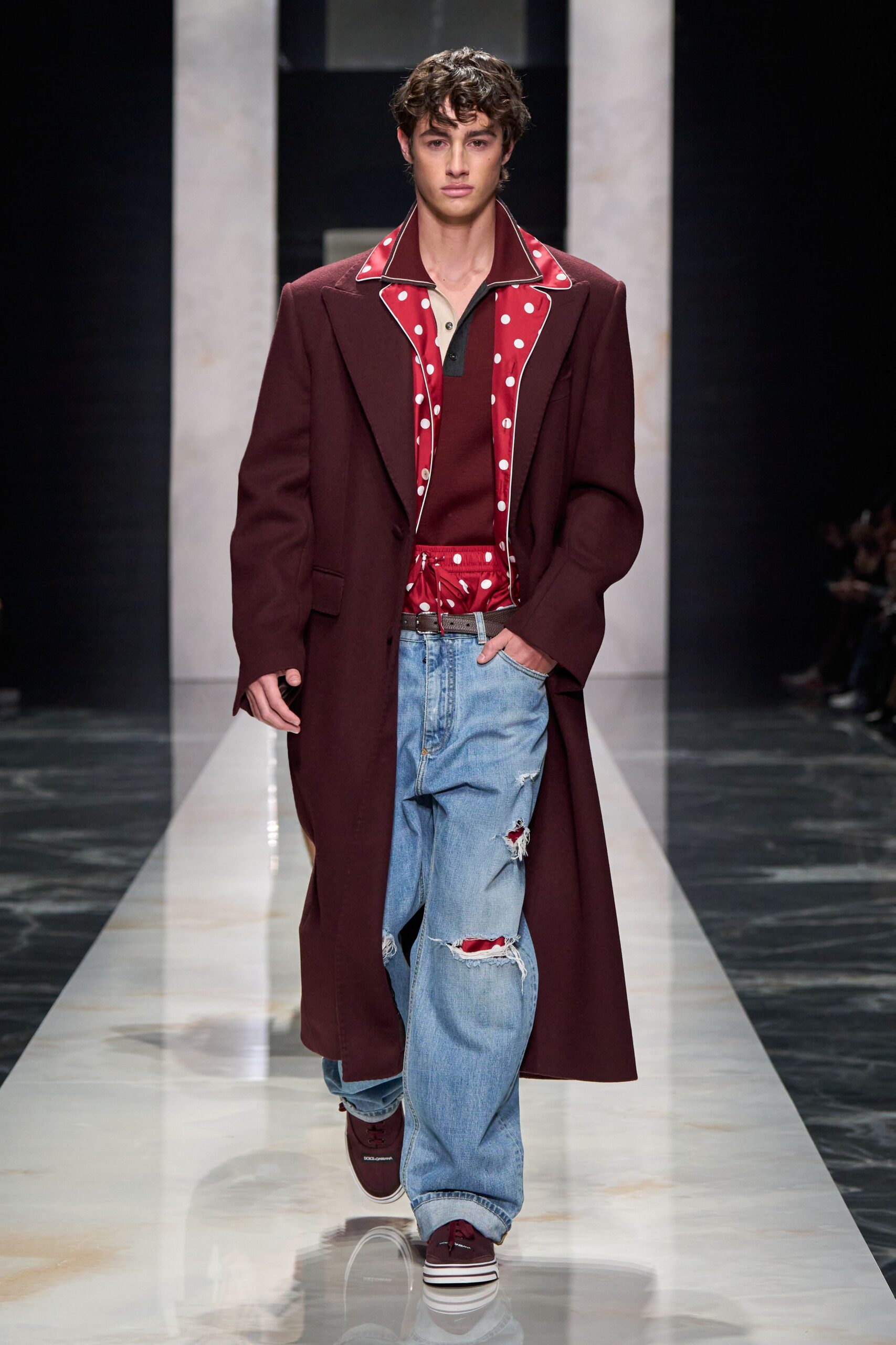 maroon wool long-sleeve collared relaxed buttoned coat