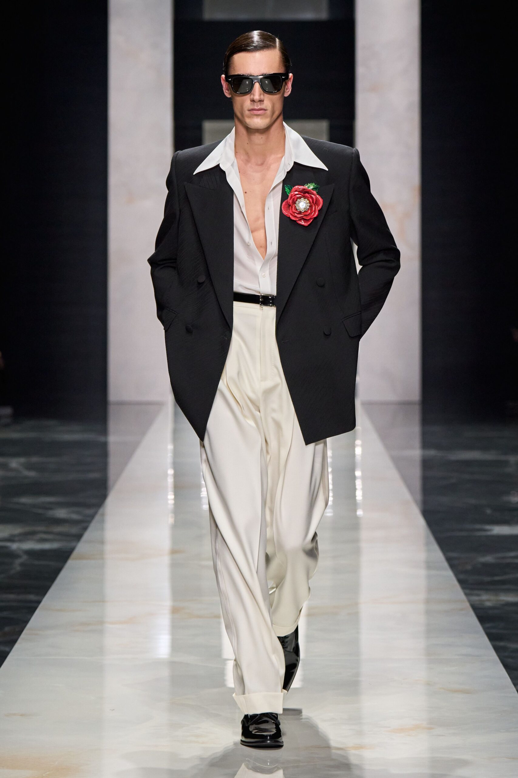 white relaxed pleated pants