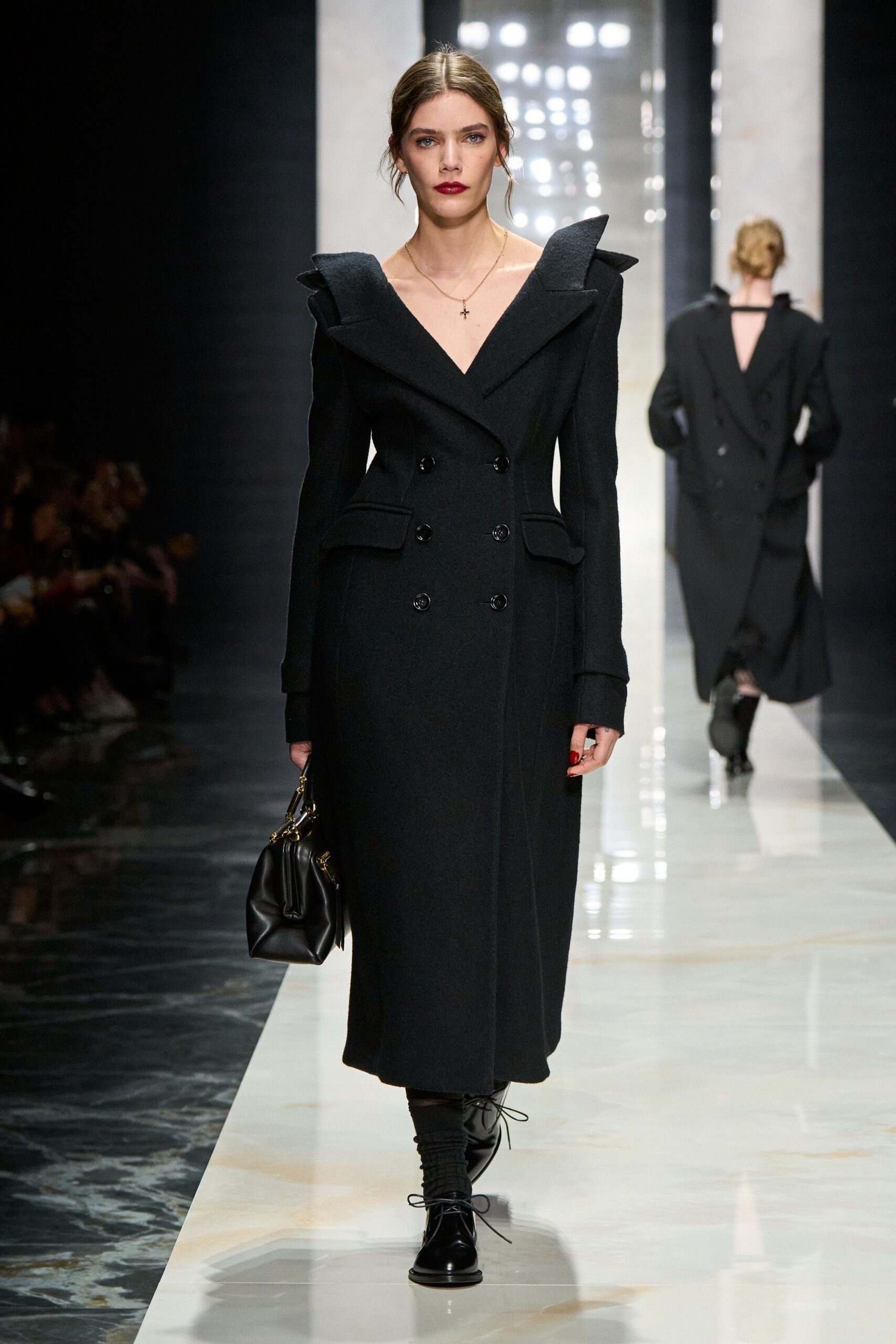 black wool long-sleeve v-neck fitted pleated midi coat