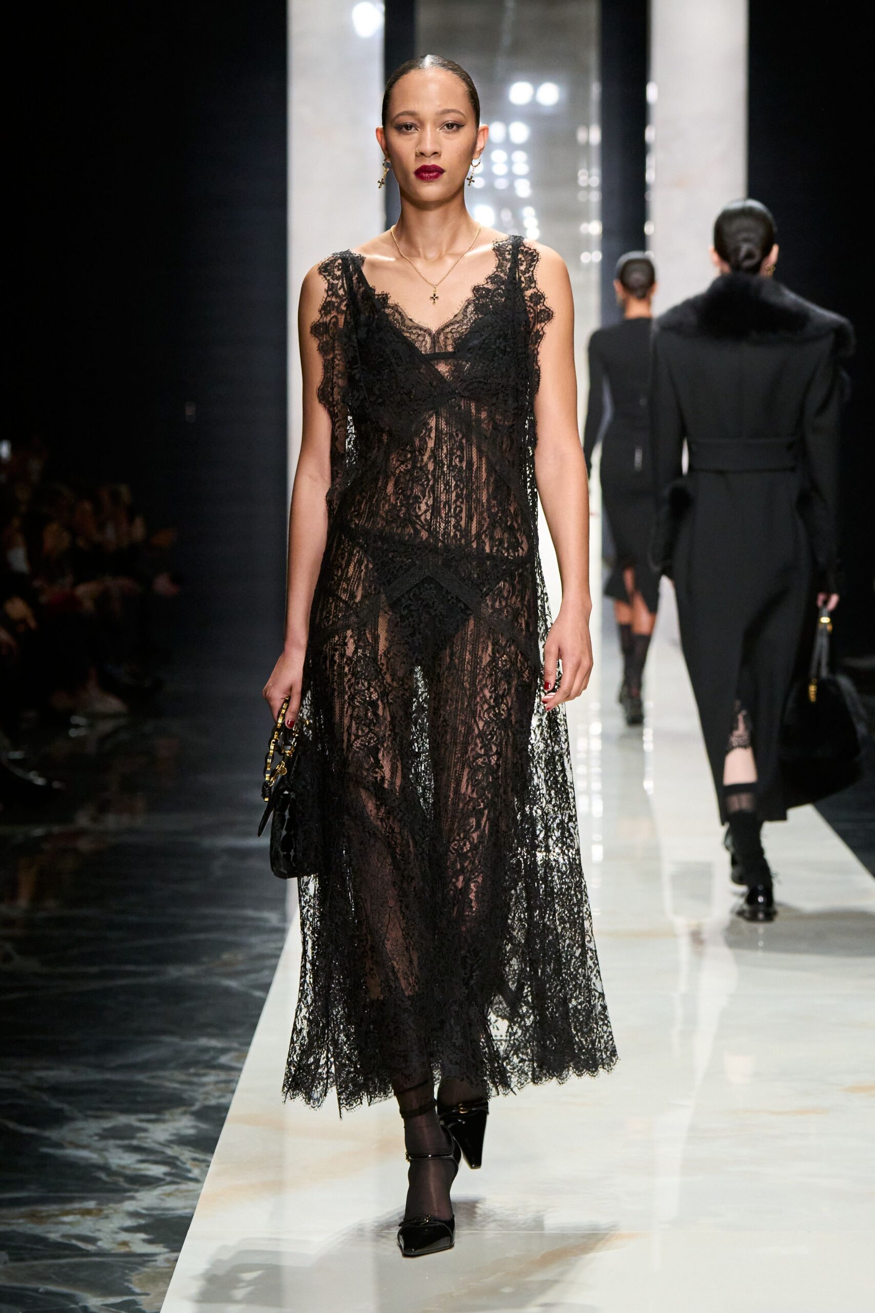 black lace sleeveless v-neck fitted layered embroidered dress