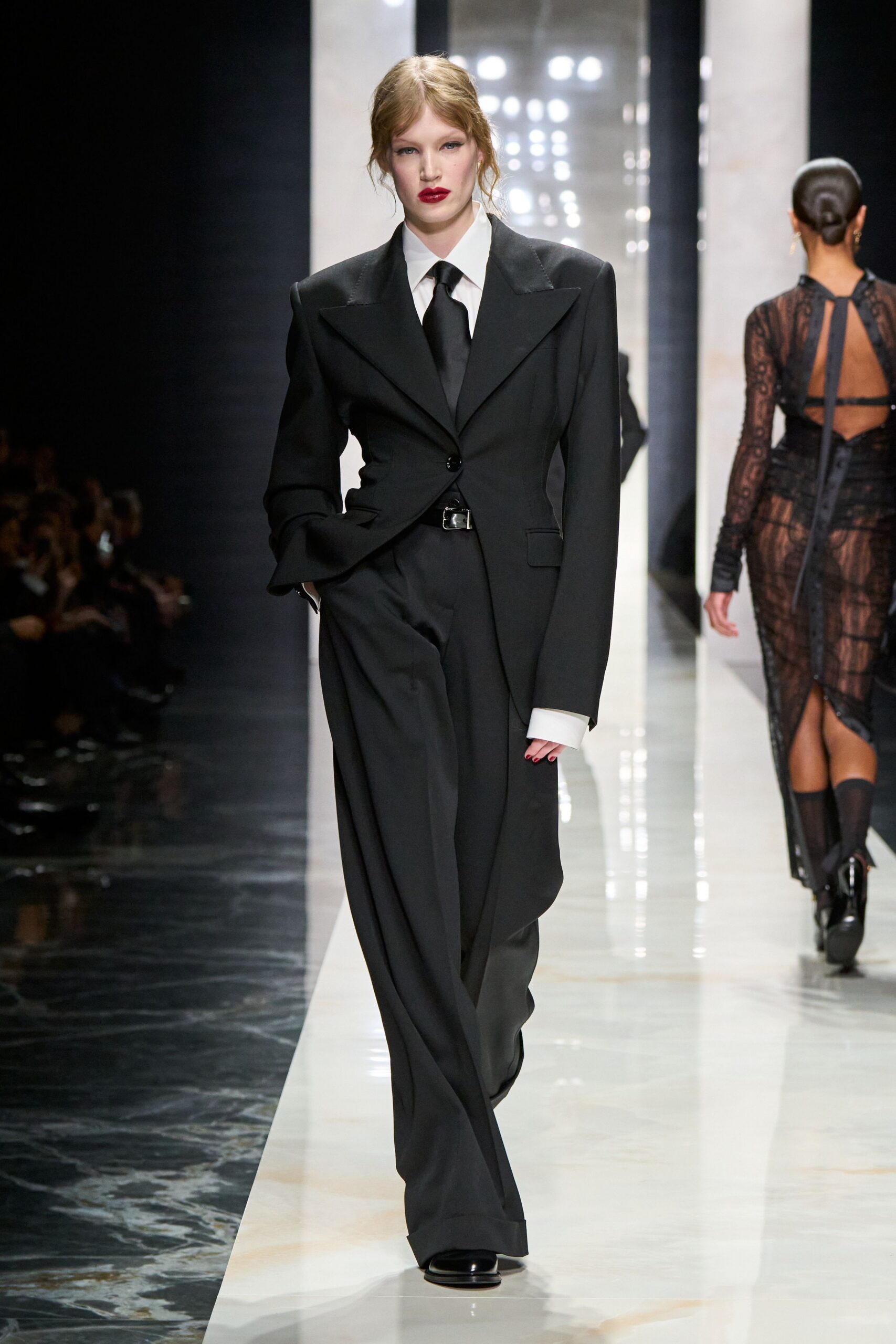black wool long-sleeve collared tailored buttoned suit