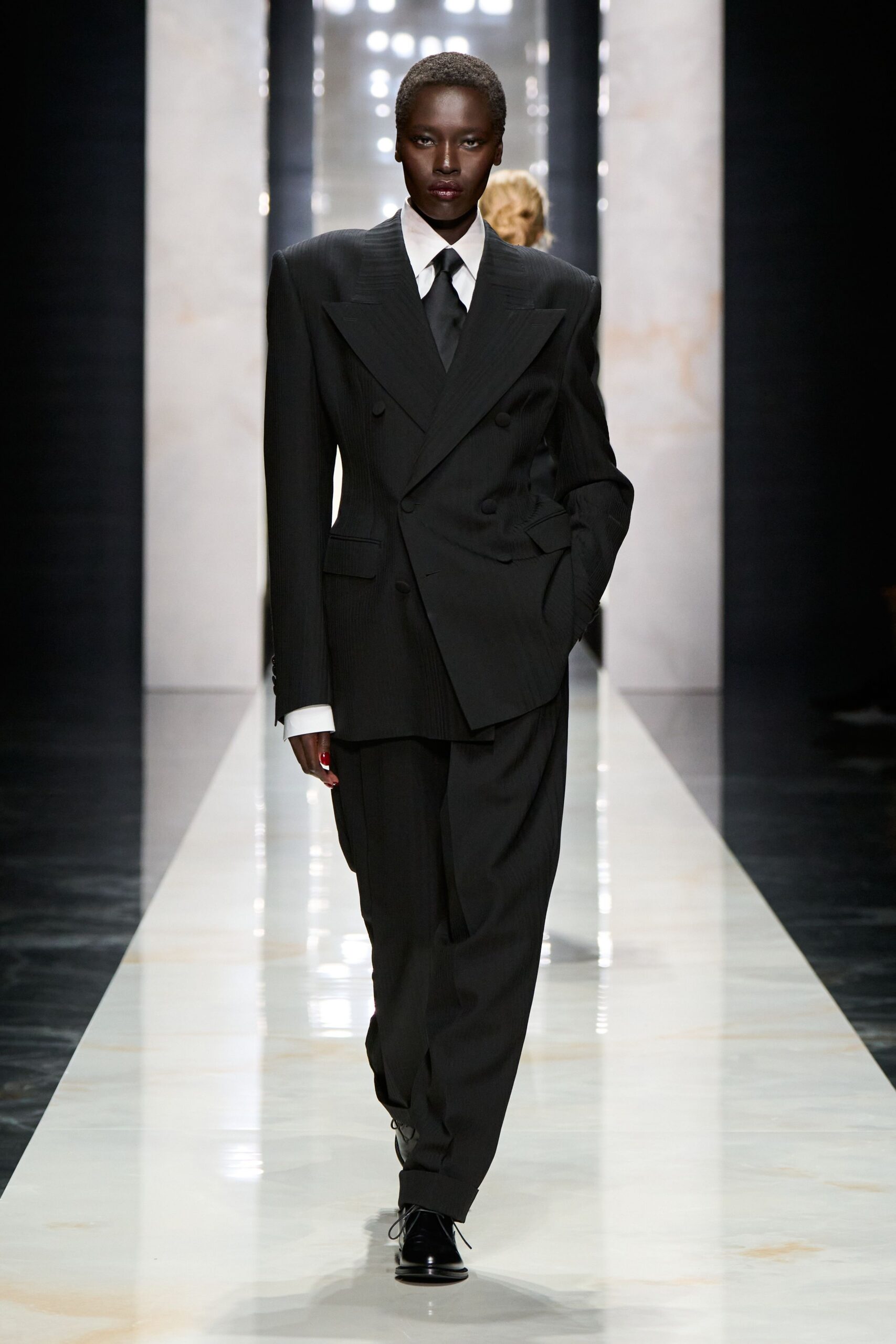 black wool long-sleeve collared tailored pencil suit