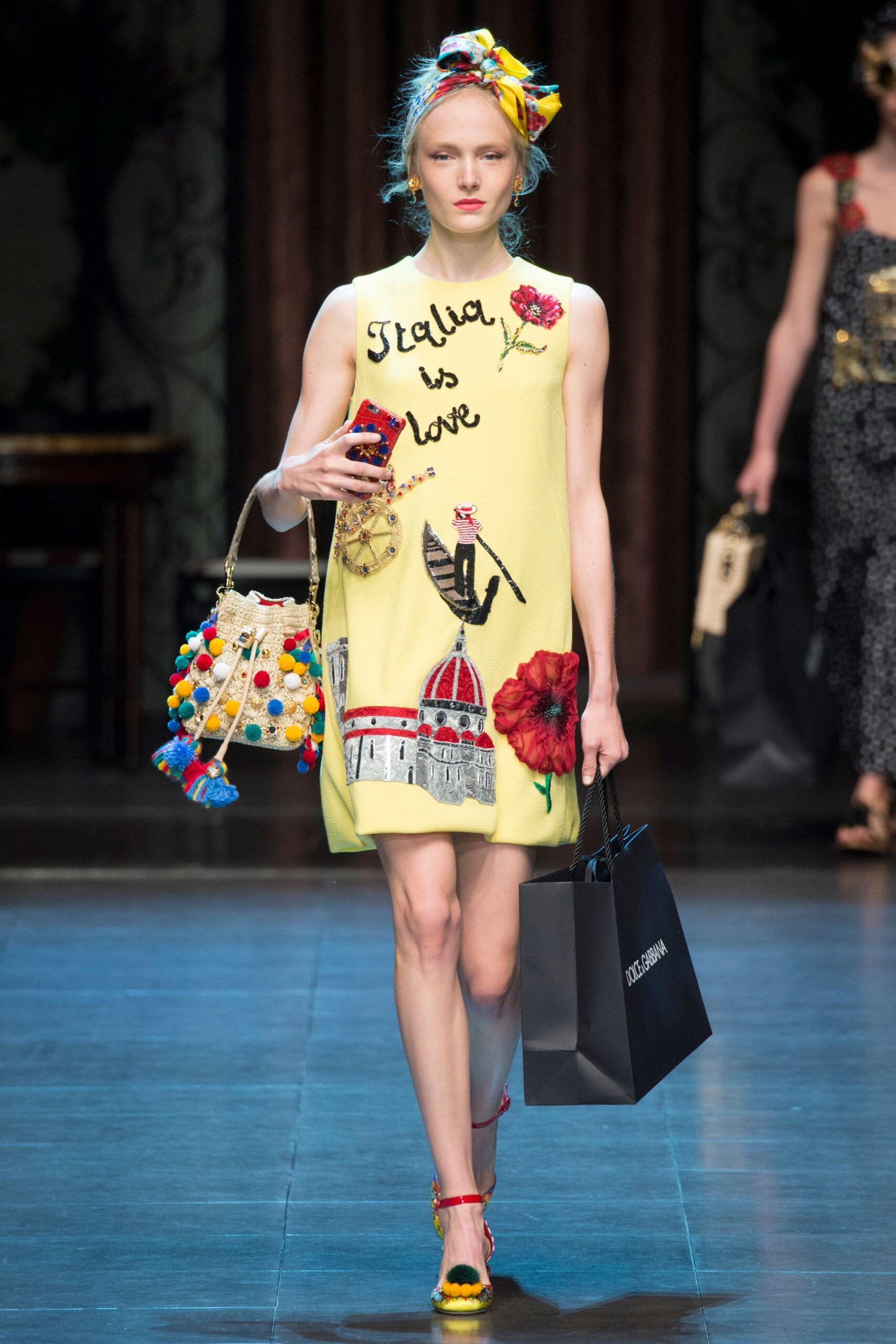 Dolce & Gabbana Spring 2016 Ready-to-Wear Look 1