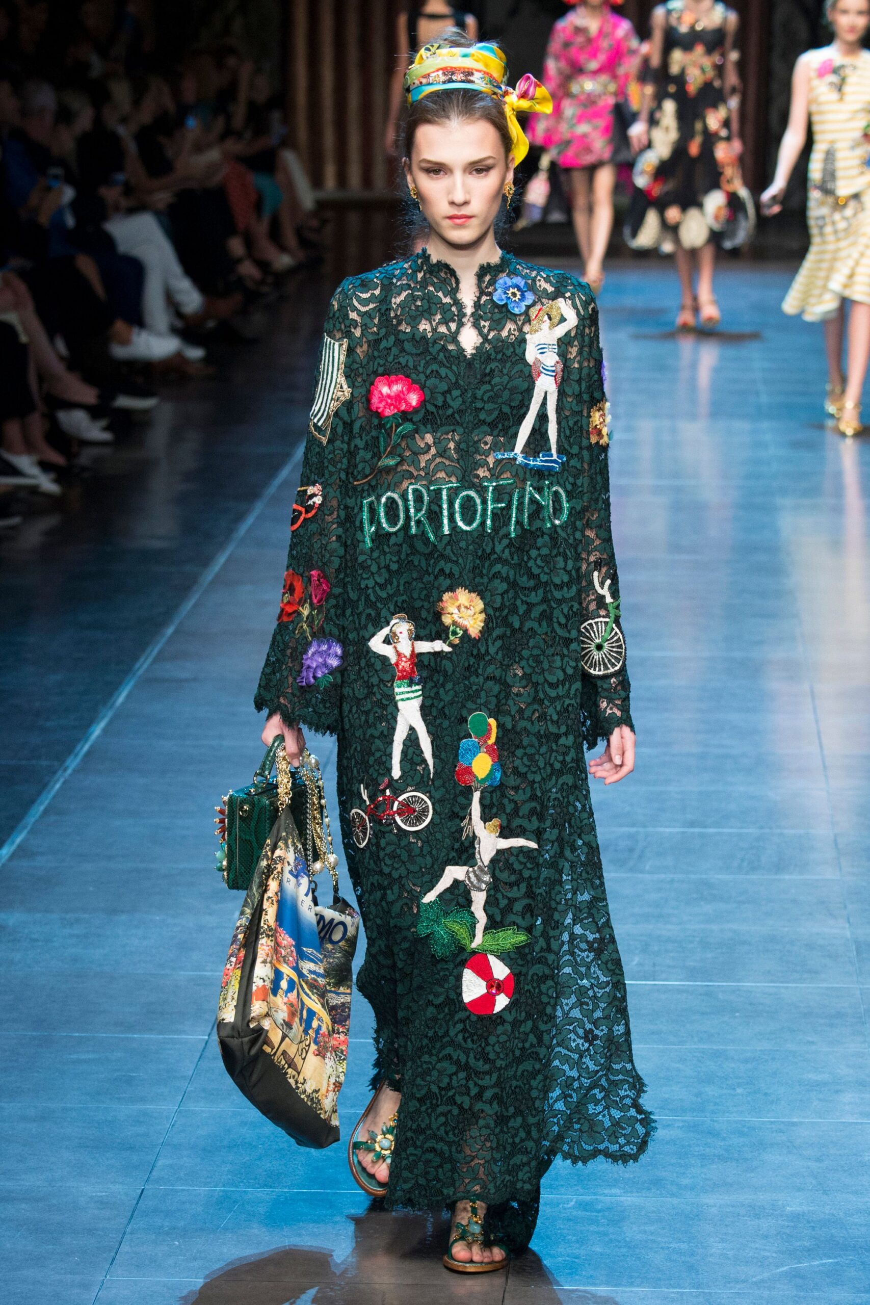 Dolce & Gabbana Spring 2016 Ready-to-Wear Look 12