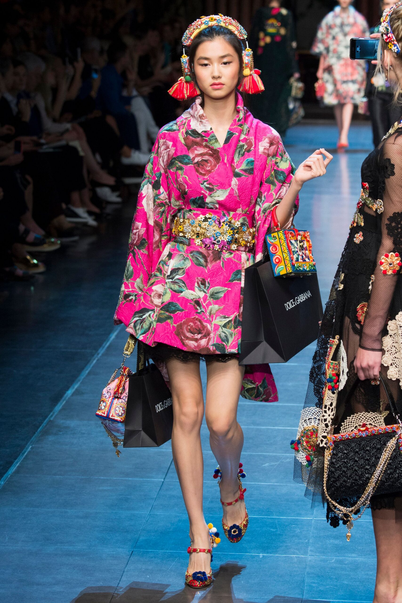 Dolce & Gabbana Spring 2016 Ready-to-Wear Look 15
