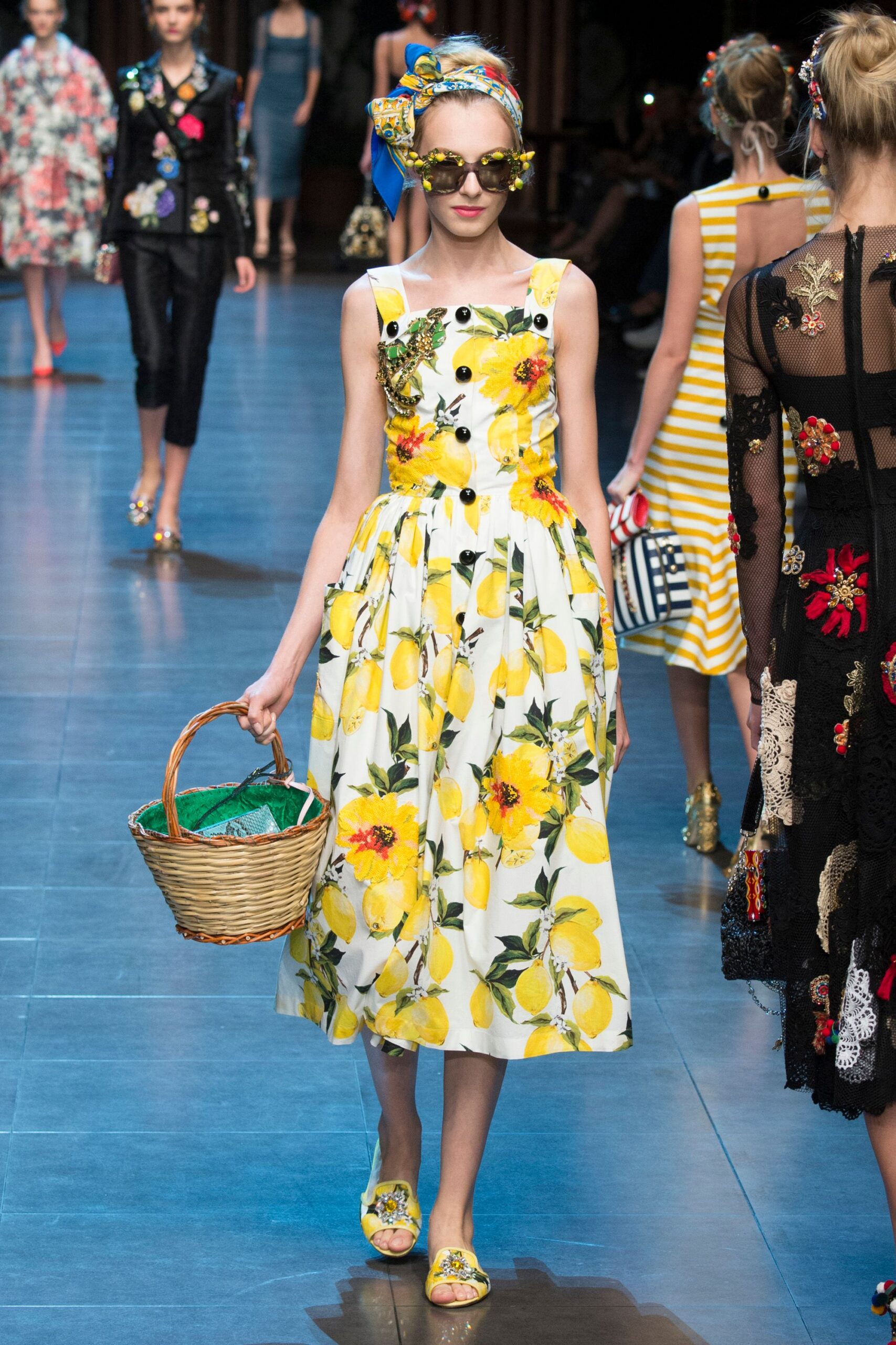 yellow cotton sleeveless collared fitted floral buttoned dress