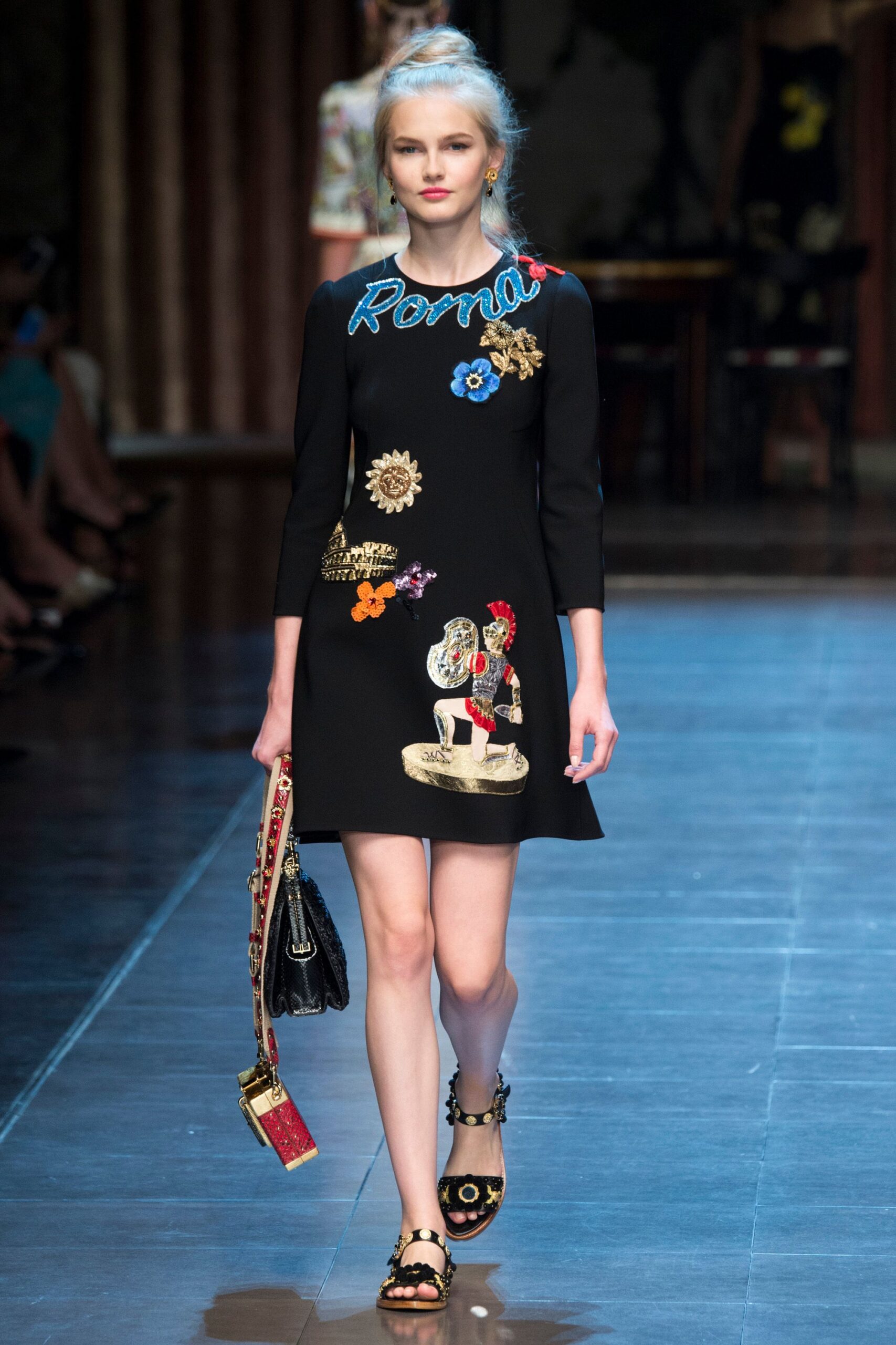 Dolce & Gabbana Spring 2016 Ready-to-Wear Look 84