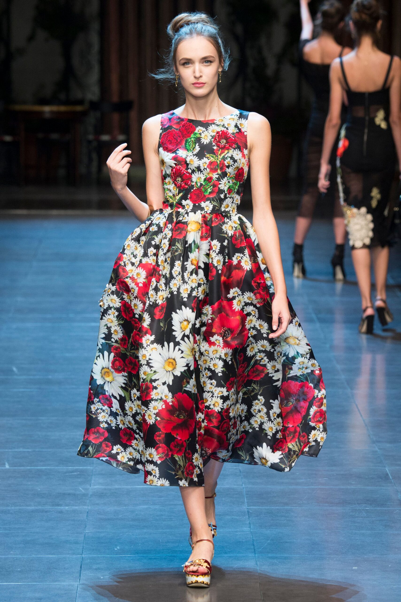 Dolce & Gabbana Spring 2016 Ready-to-Wear Look 90