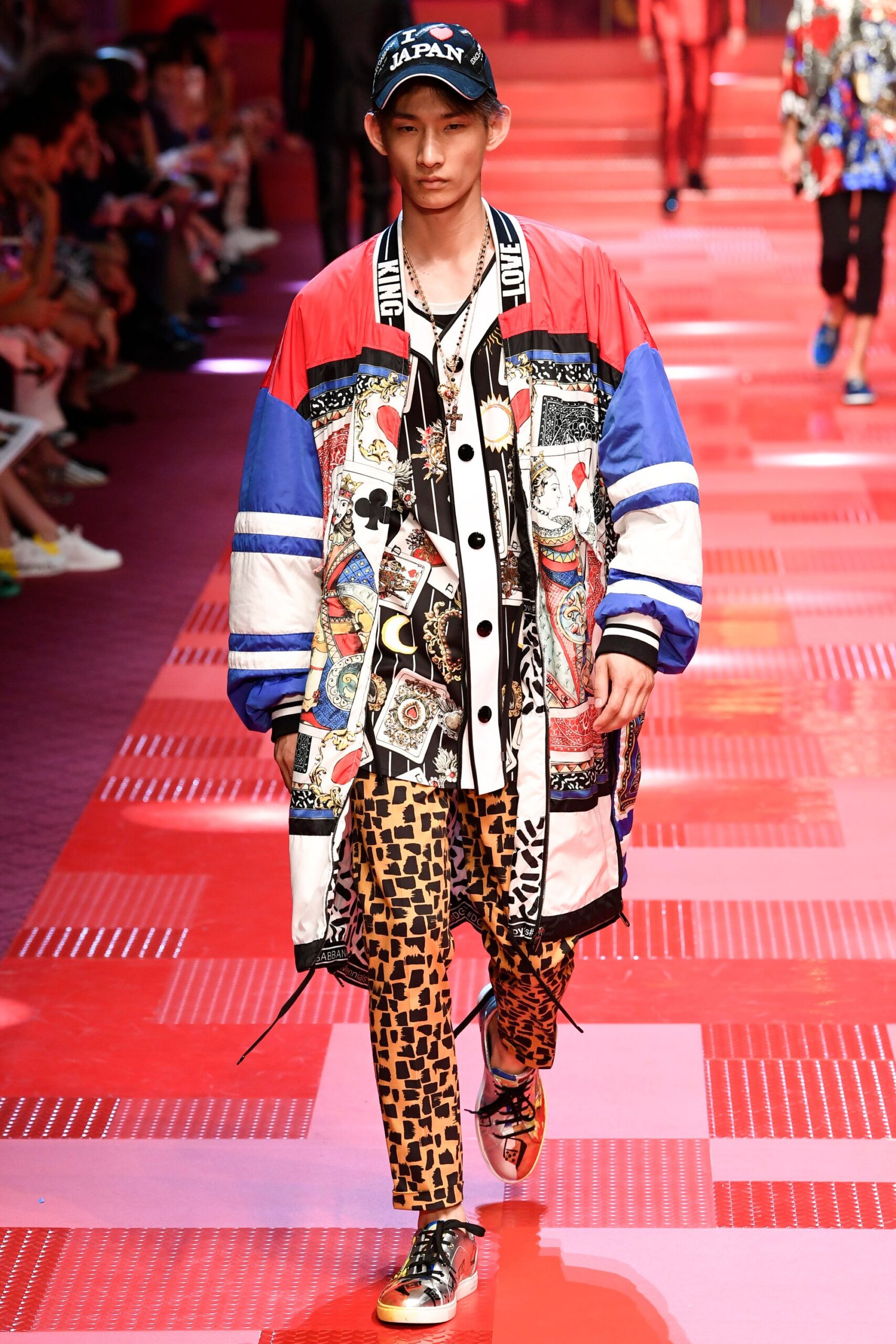 red cotton long-sleeve collared oversized color-blocked printed jacket