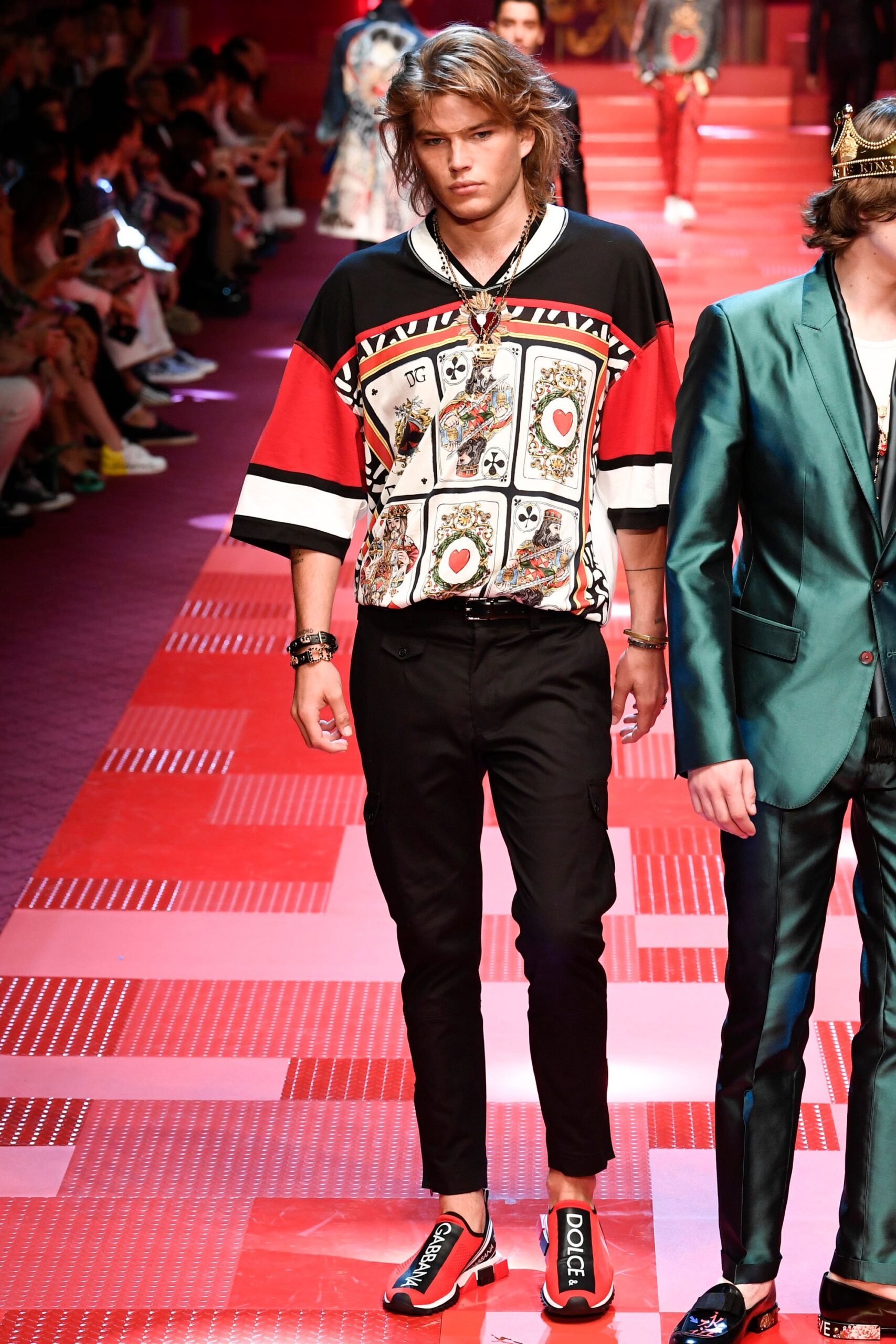 red cotton short-sleeve collared relaxed printed shirt