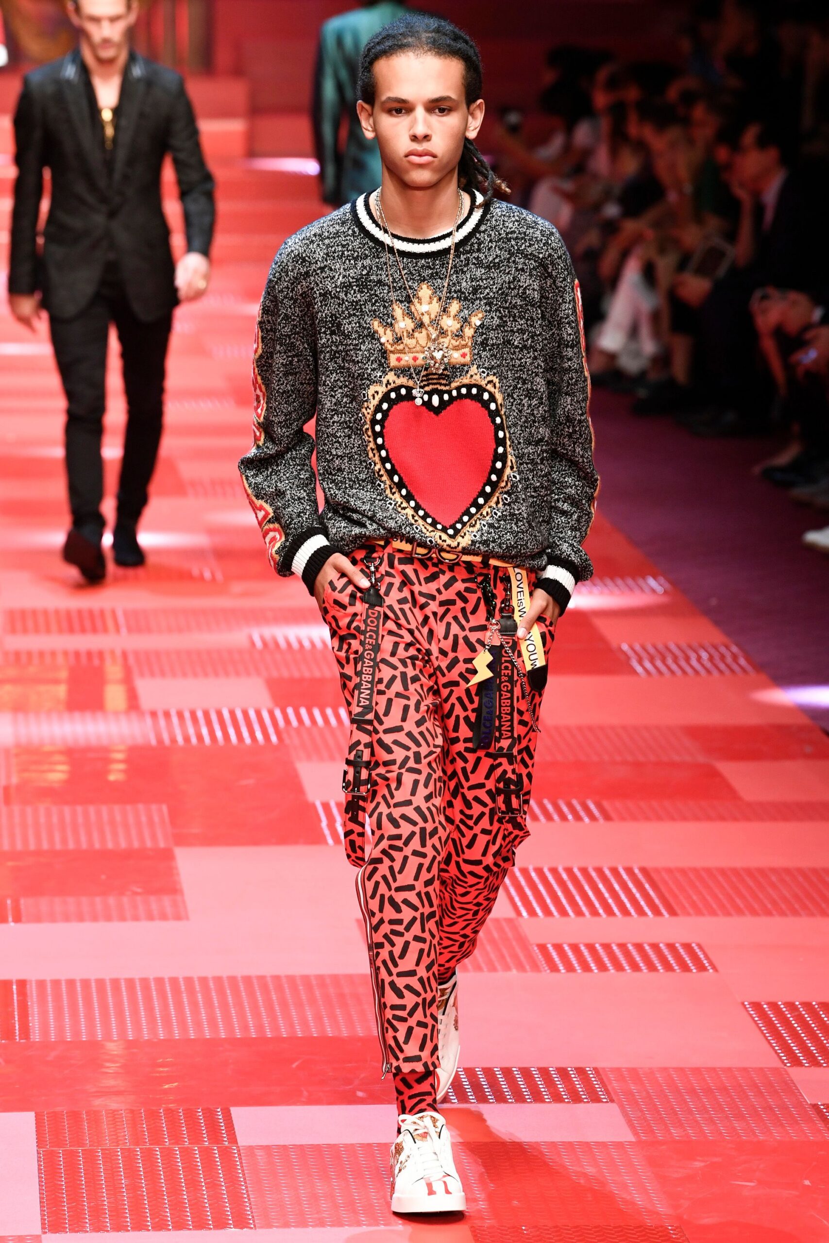 black cotton long-sleeve collared relaxed embroidered sweater