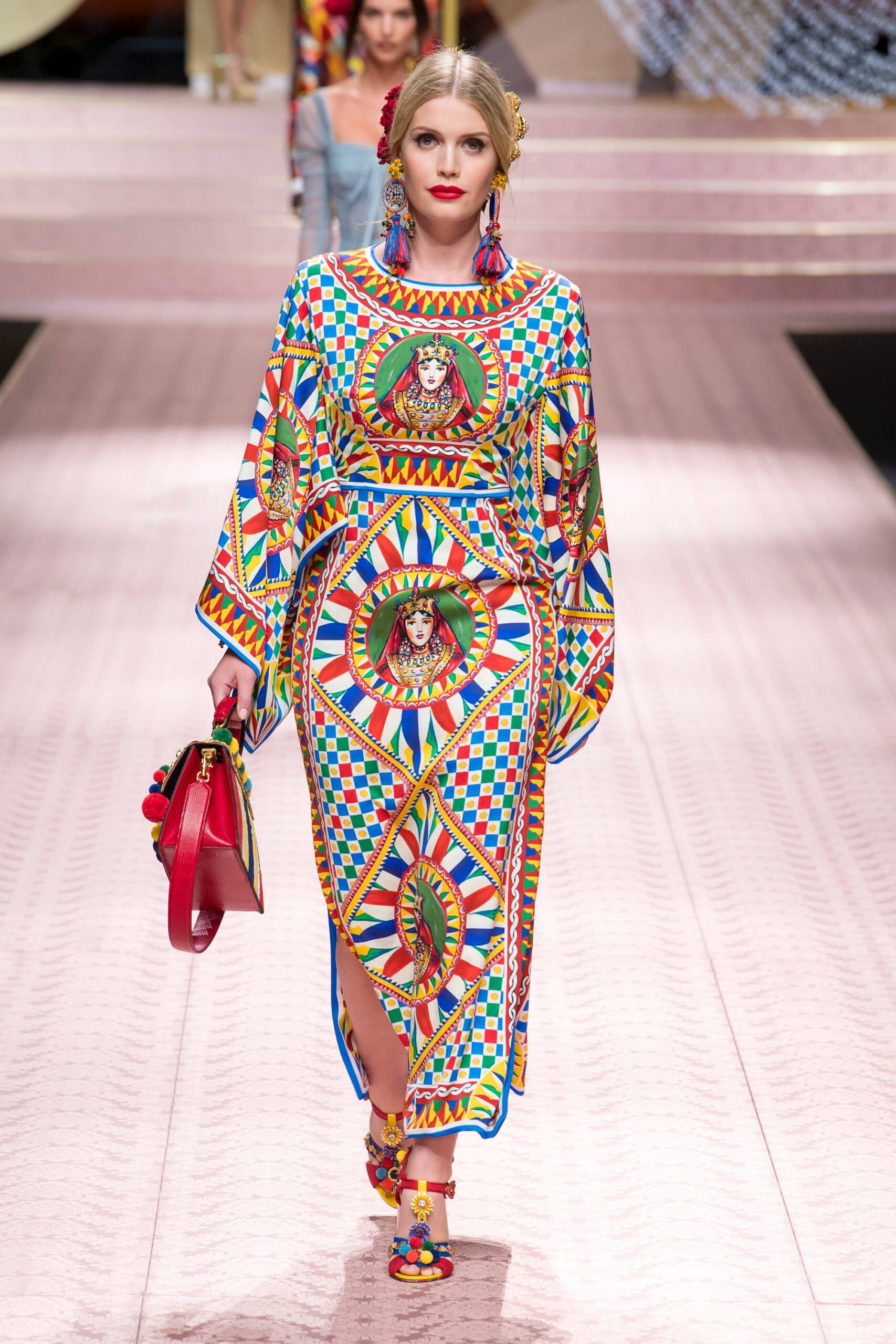Dolce & Gabbana Spring 2019 Ready-to-Wear Look 13