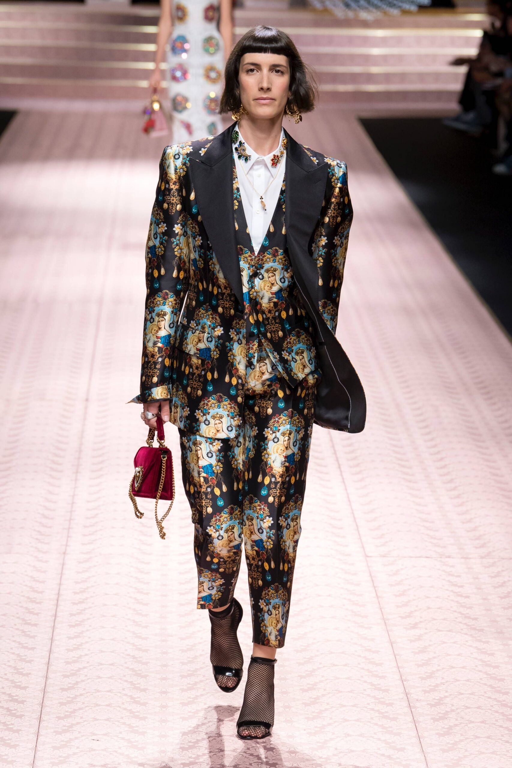 Dolce & Gabbana Spring 2019 Ready-to-Wear Look 71