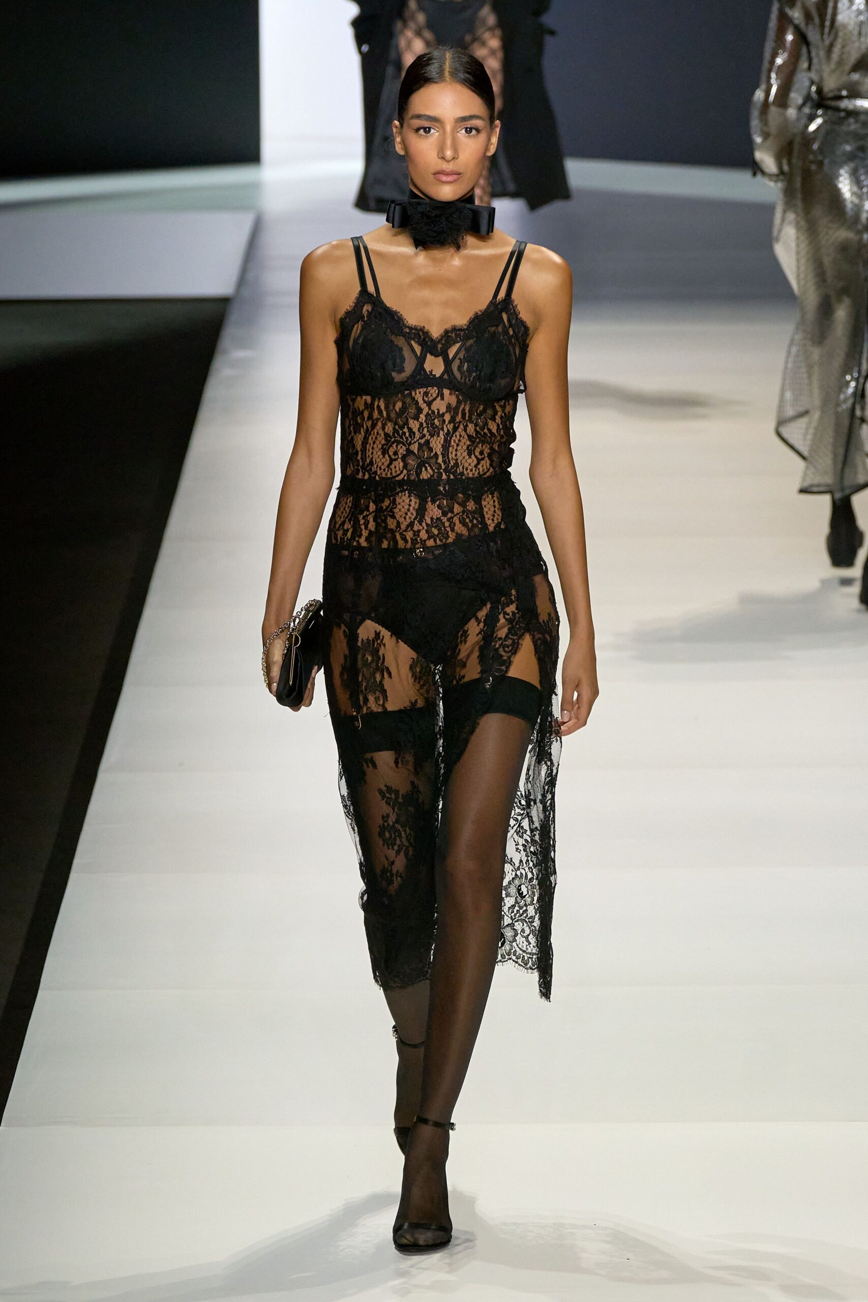 black lace sleeveless v-neck fitted layered dress
