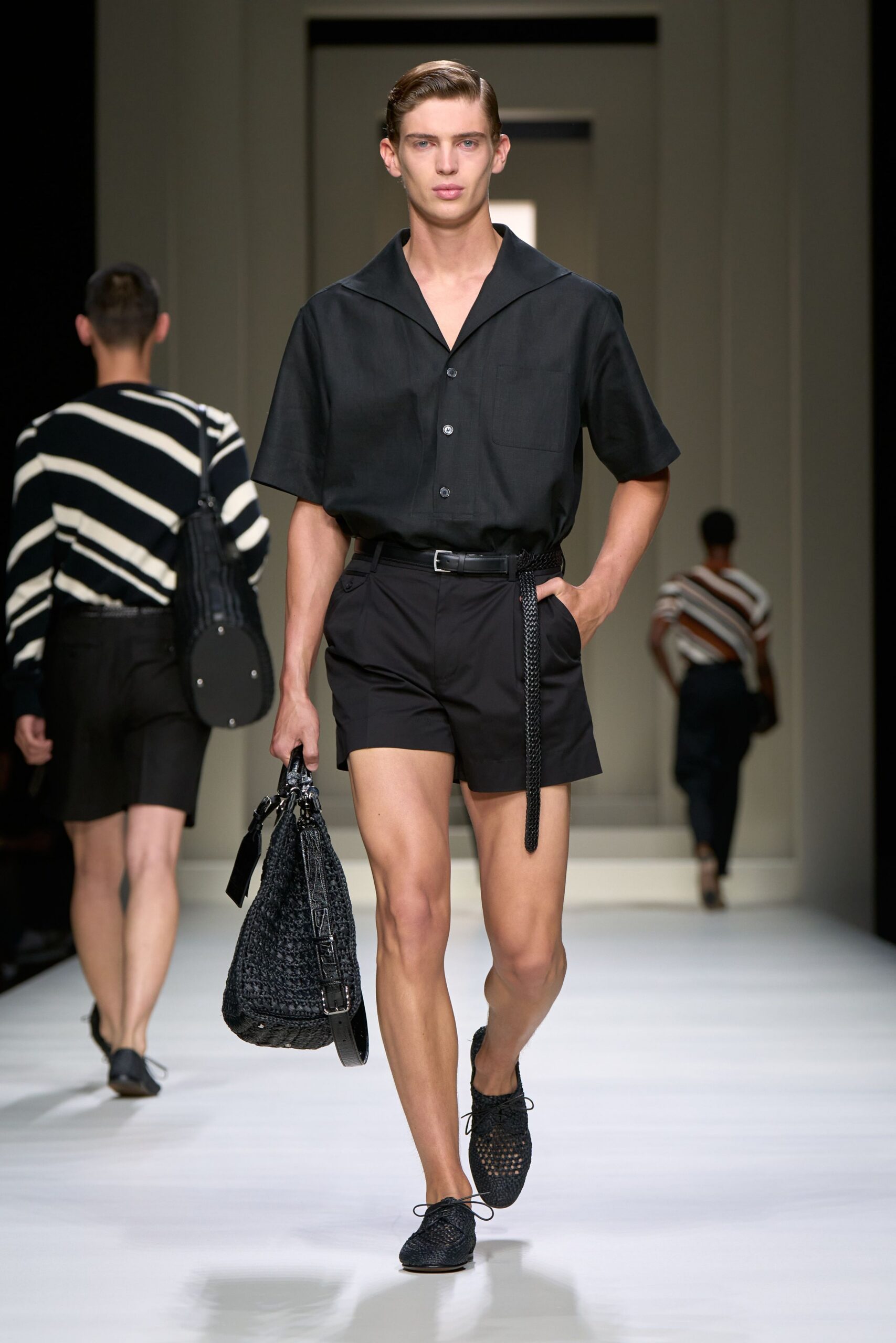 Dolce & Gabbana Spring 2025 Menswear Look 25