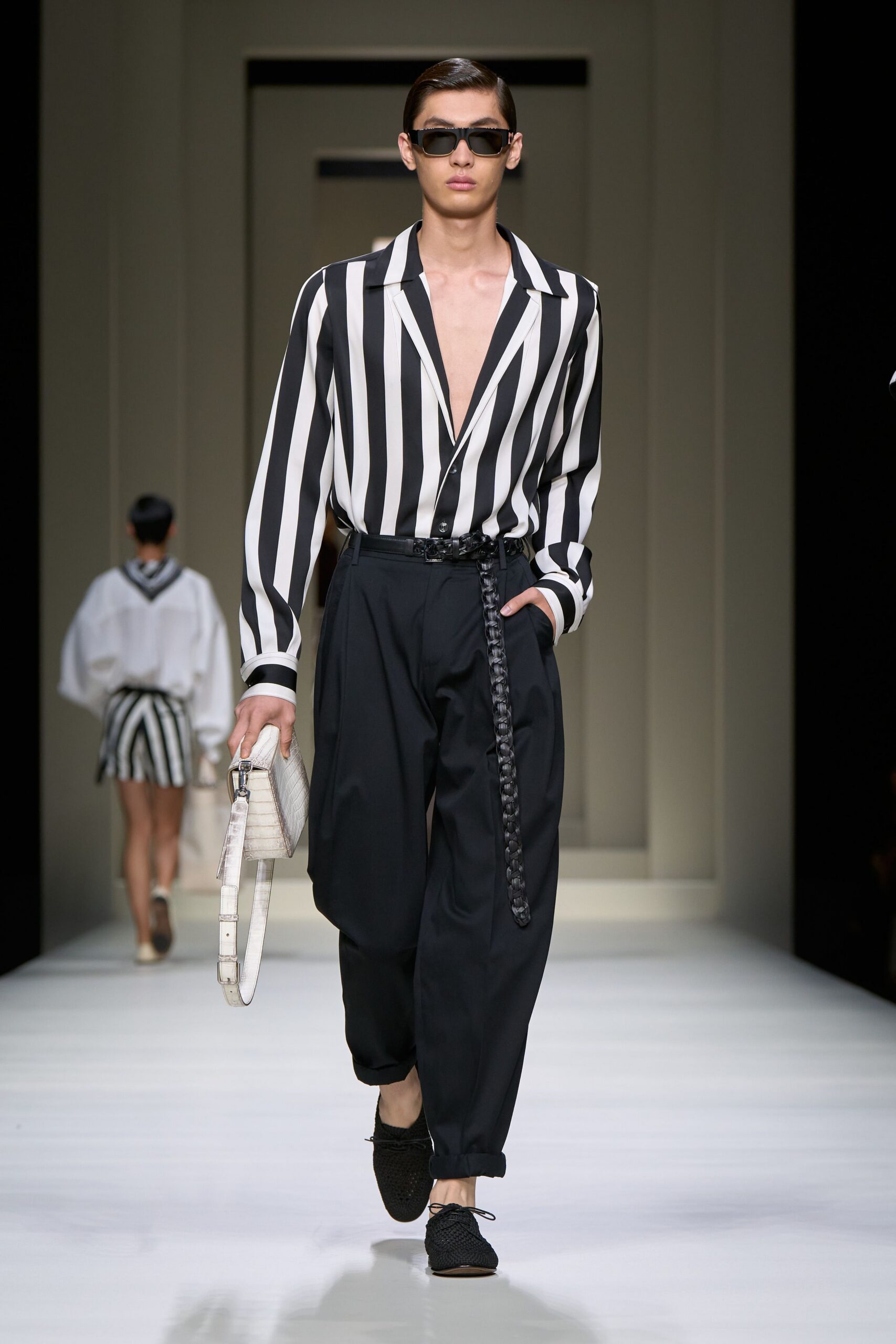 Dolce & Gabbana Spring 2025 Menswear Look 36