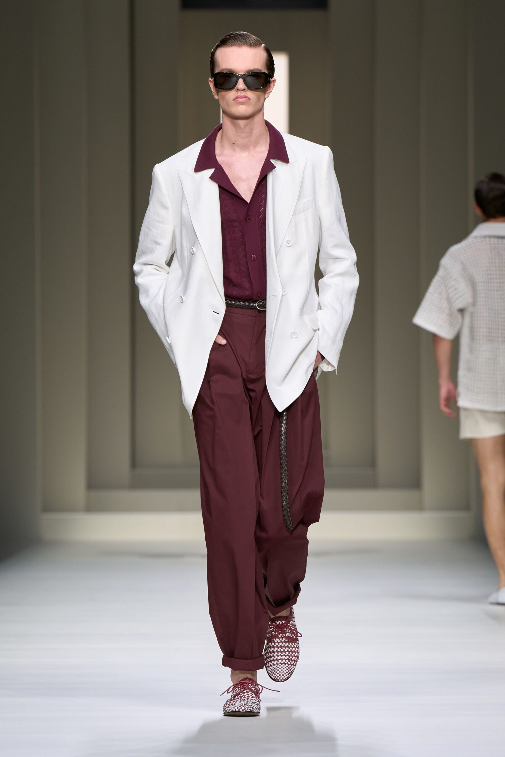 white tailored blazer maroon shirt