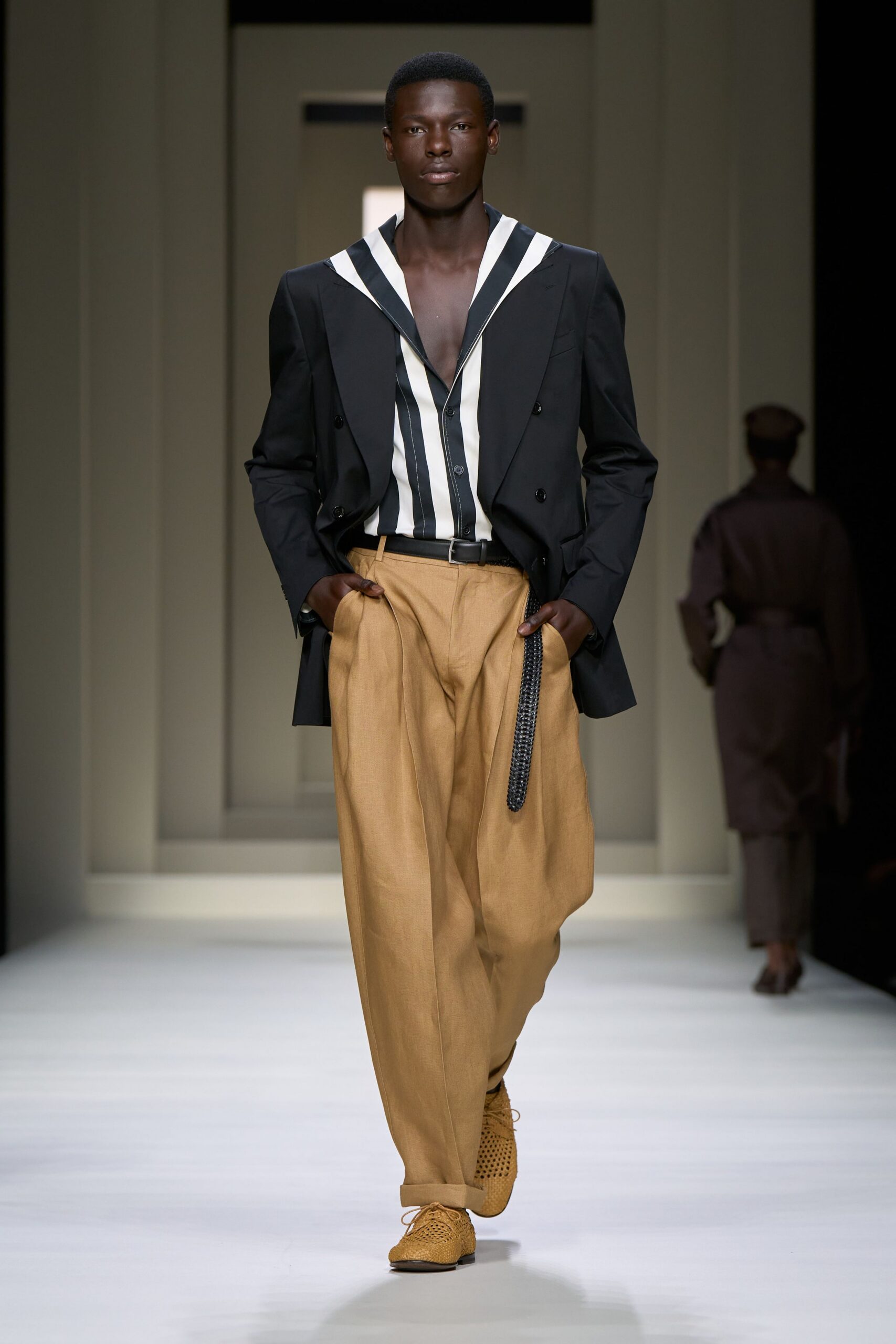 black blazer white shirt beige pants