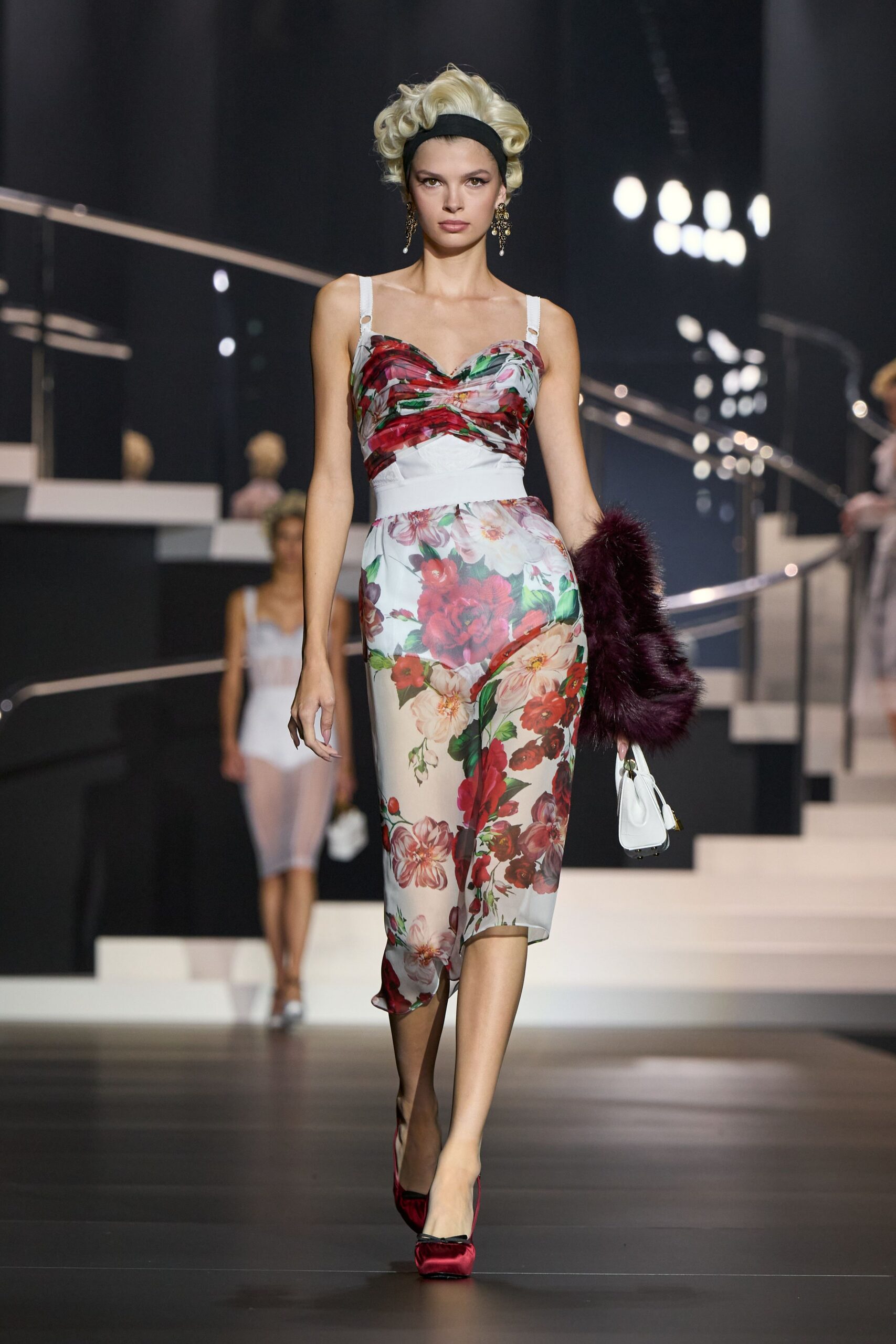 floral midi dress with red shoes