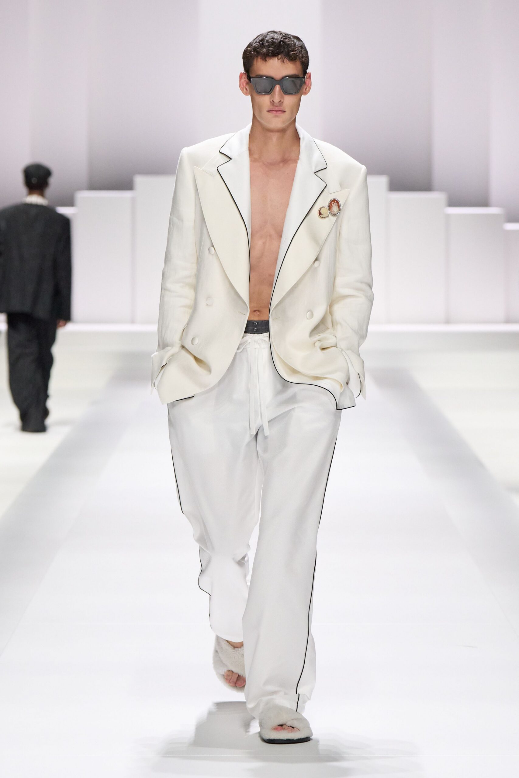 white cotton long-sleeve collared structured buttoned blazer