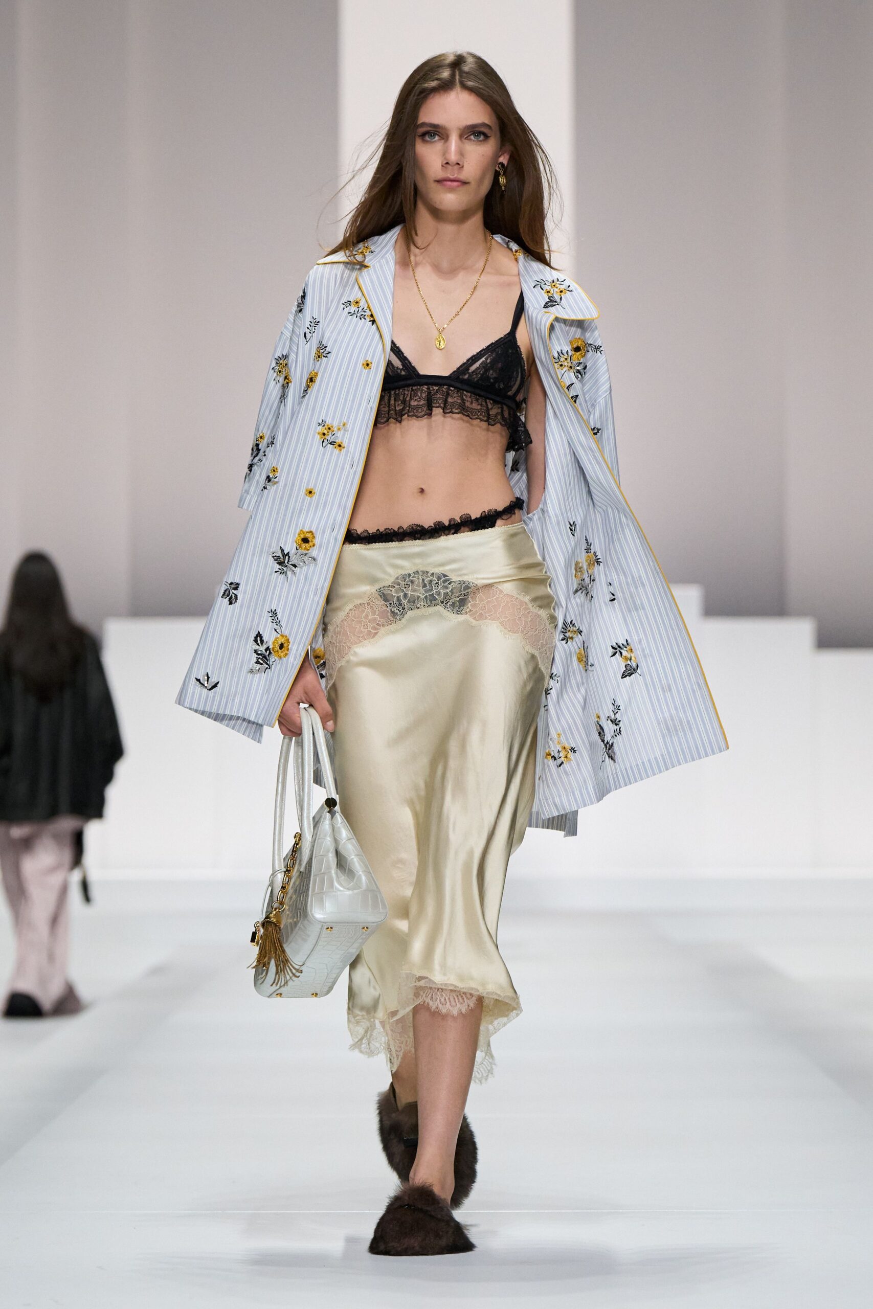 blue cotton long-sleeve collared relaxed embroidered jacket