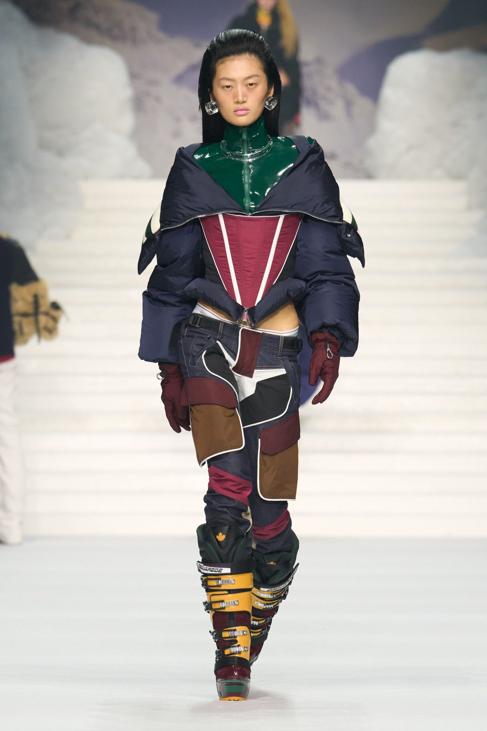 color-blocked fitted jacket with slim pants