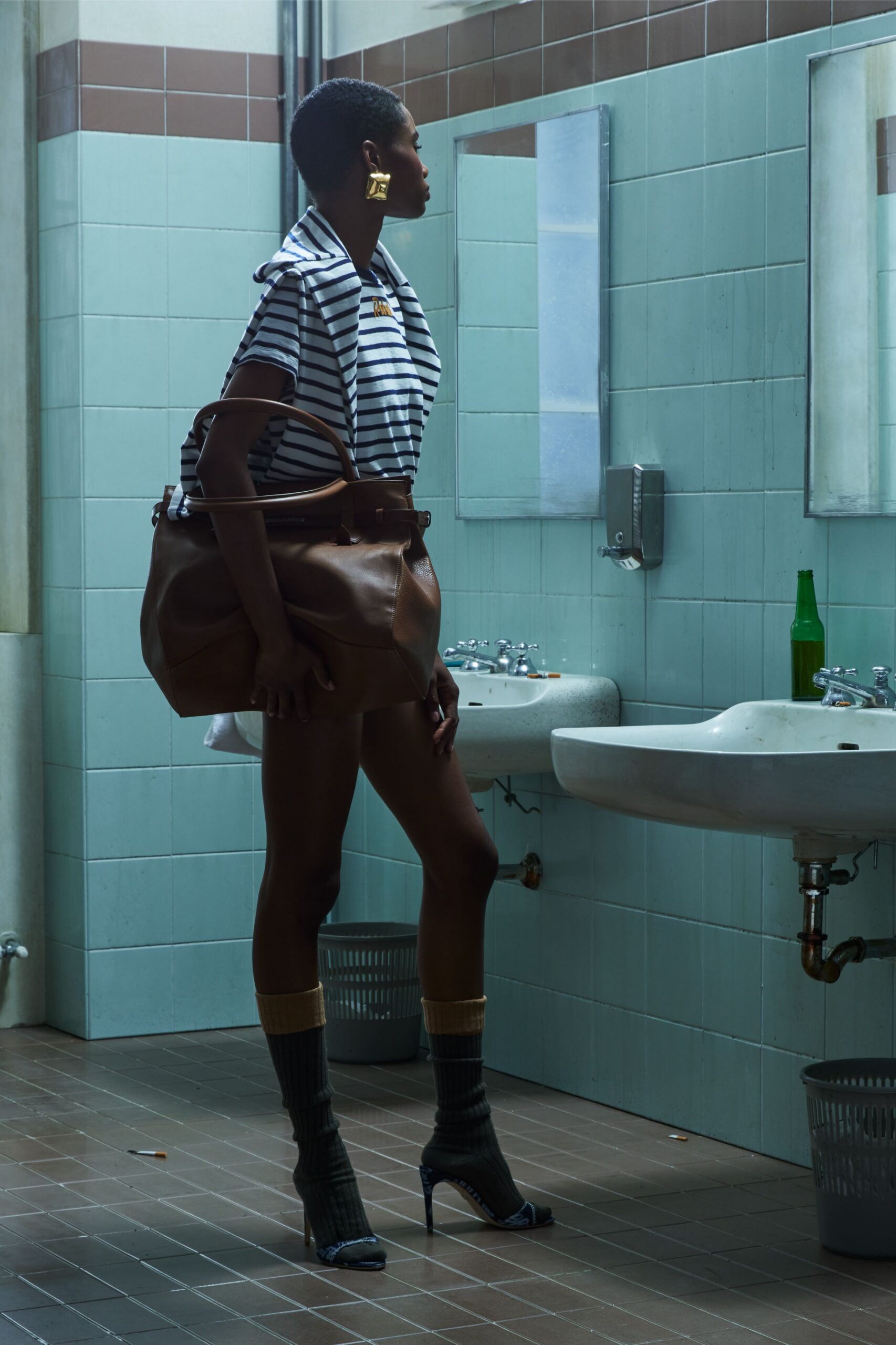 brown leather fitted pencil mini skirt