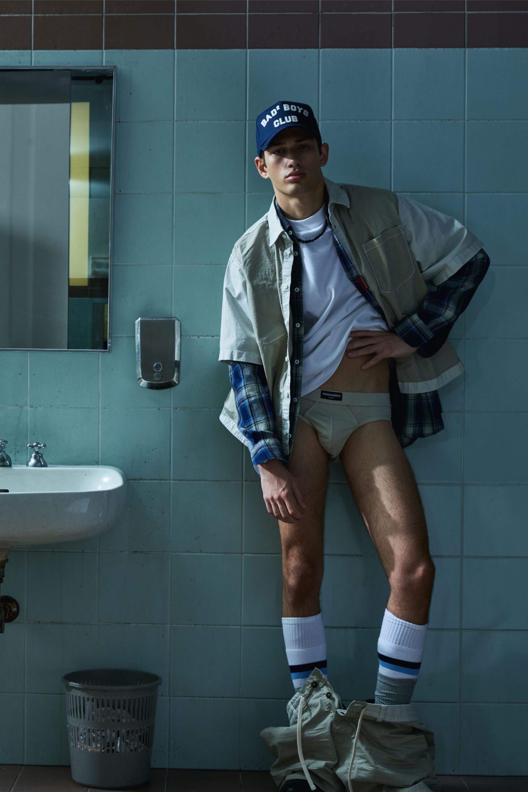 beige cotton fitted shorts