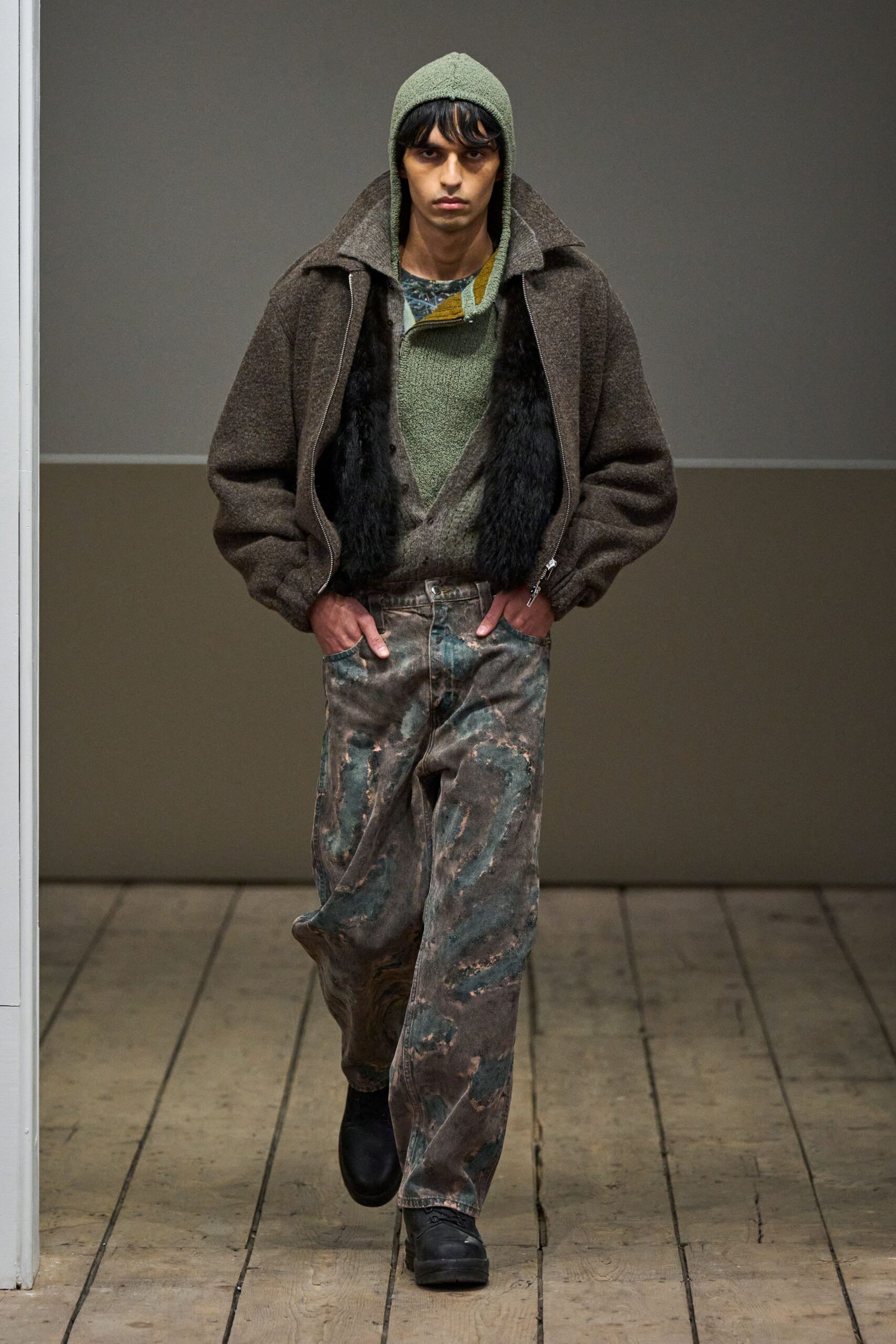 brown wool long-sleeve collared relaxed zippered jacket