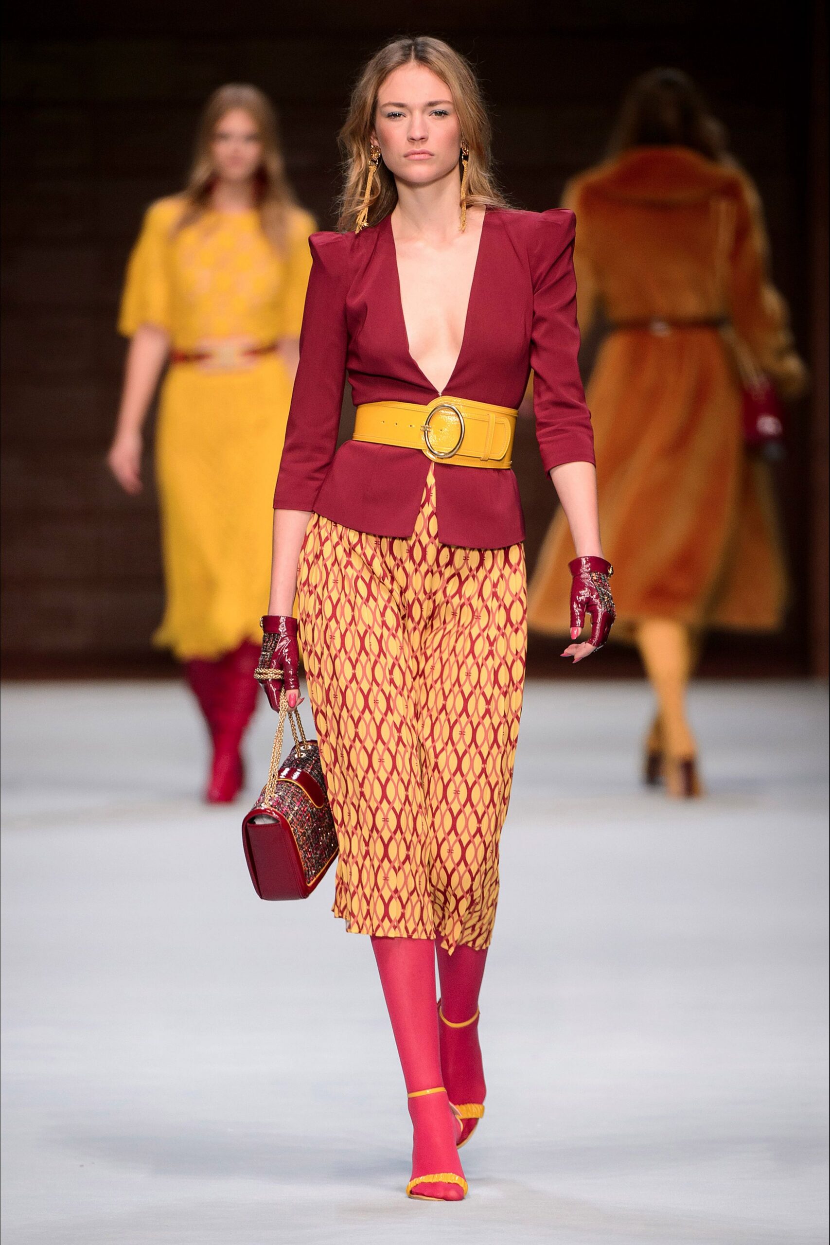 red long-sleeve v-neck fitted buttoned blazer