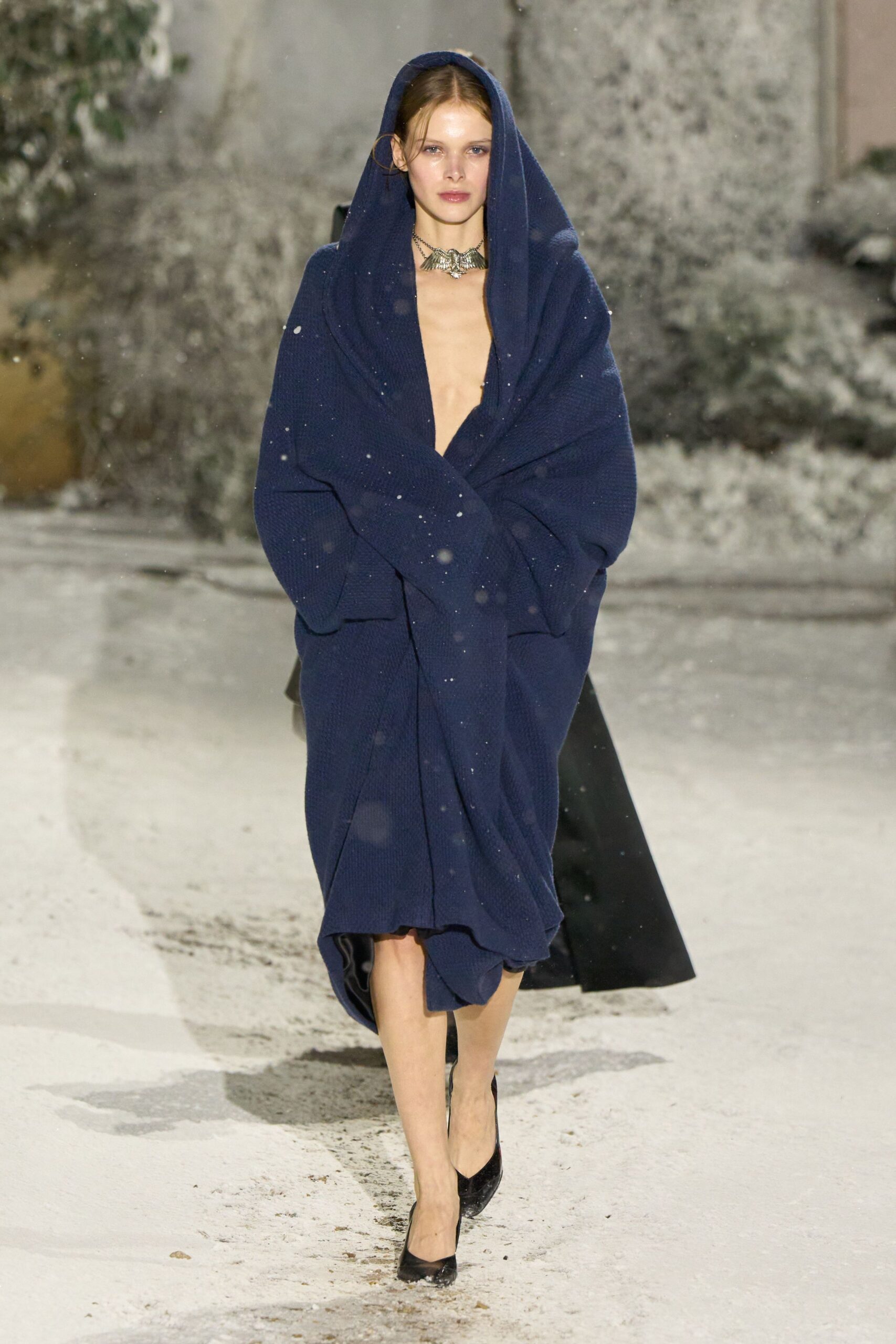 blue wool long-sleeve v-neck relaxed draped coat