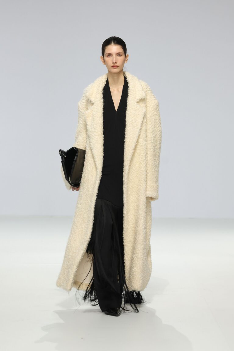 Esse Studios Australia Resort 2027